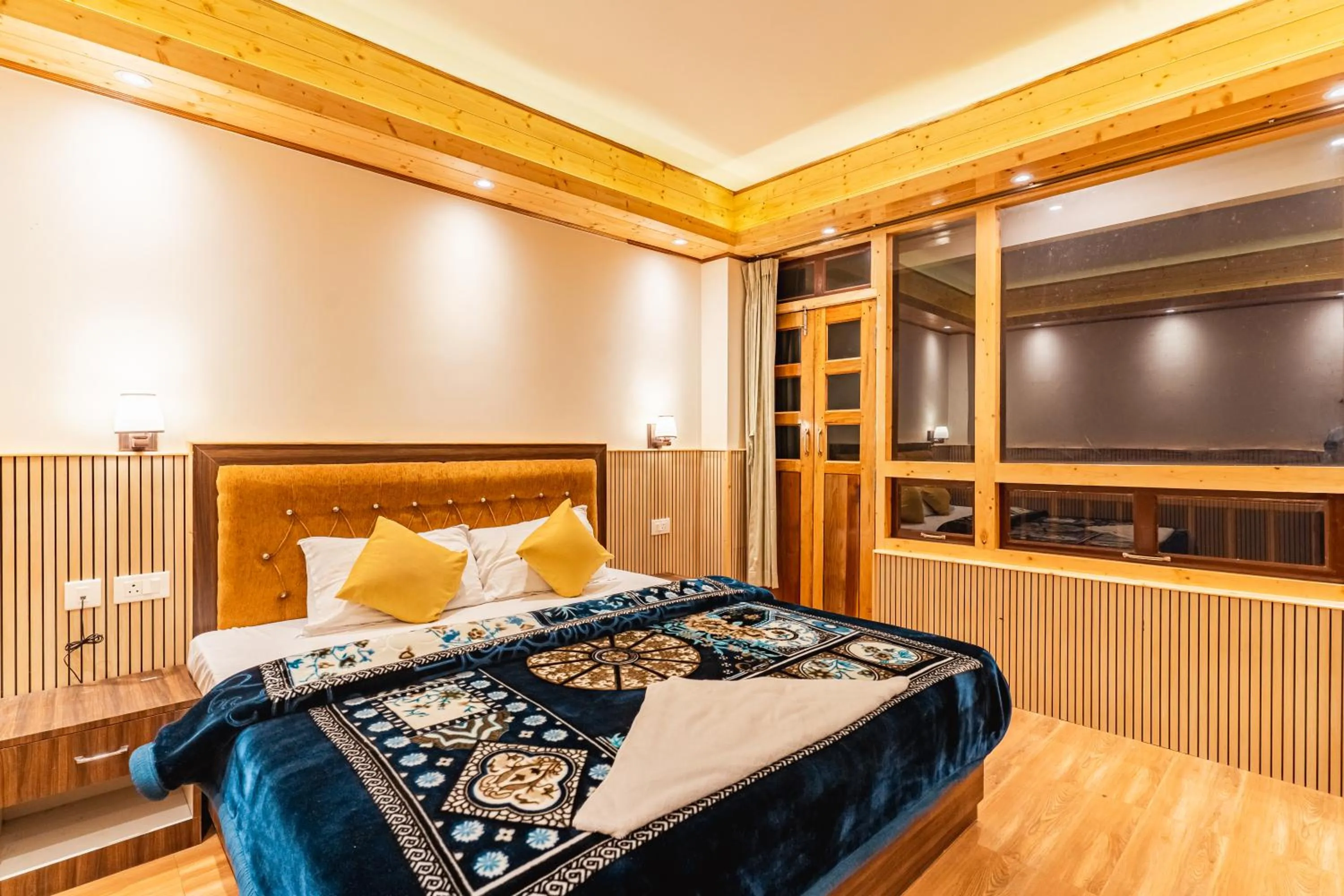 Bedroom, Bed in The Golden Retreat Hotel in Pelling