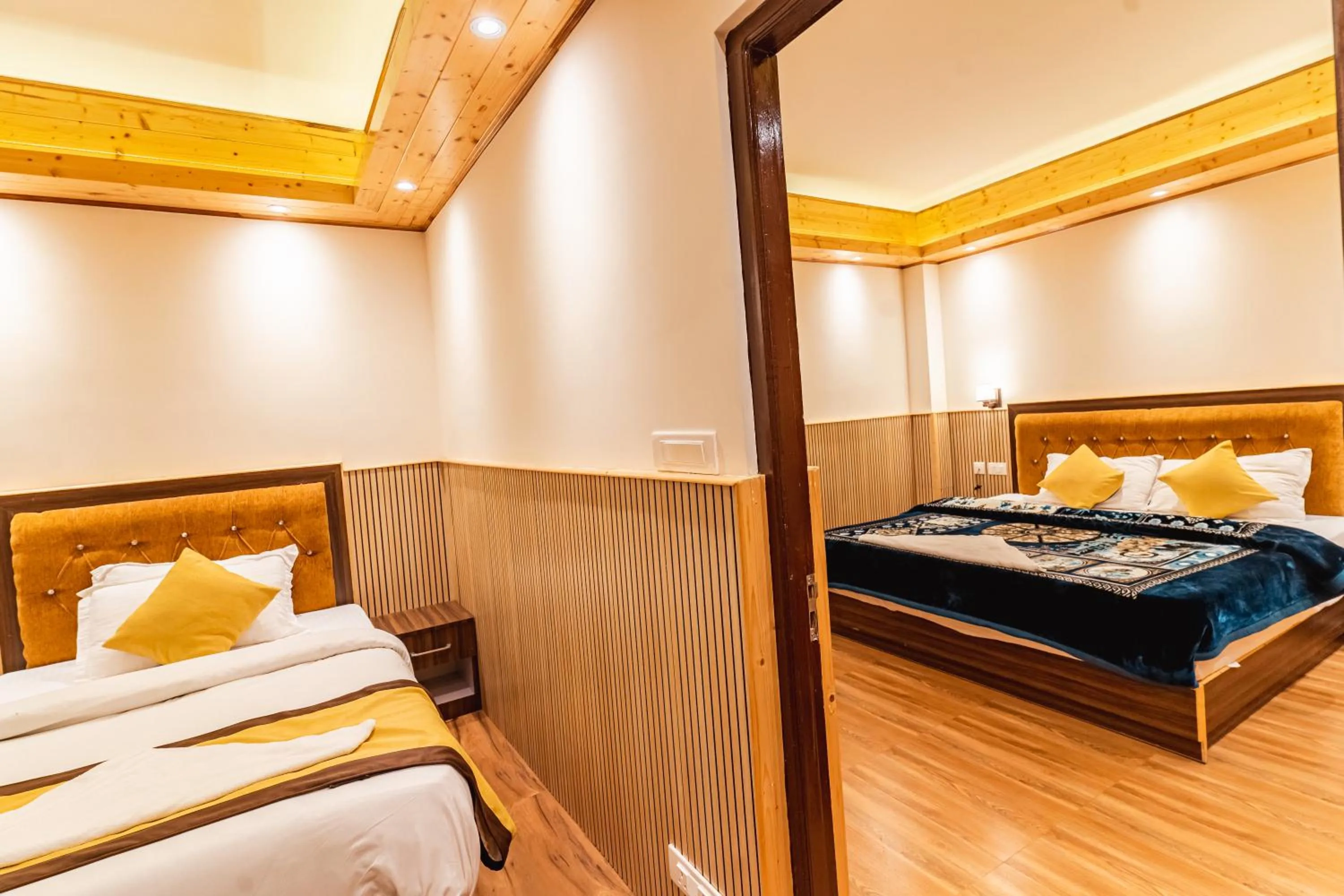 Bedroom, Bed in The Golden Retreat Hotel in Pelling