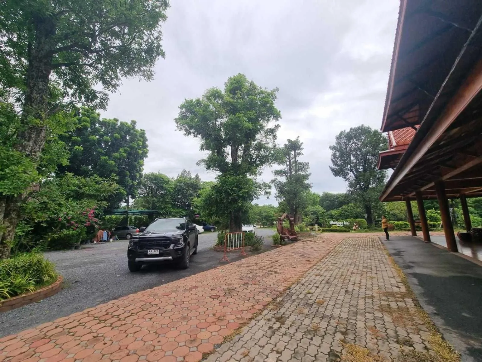 Metathsana Resort