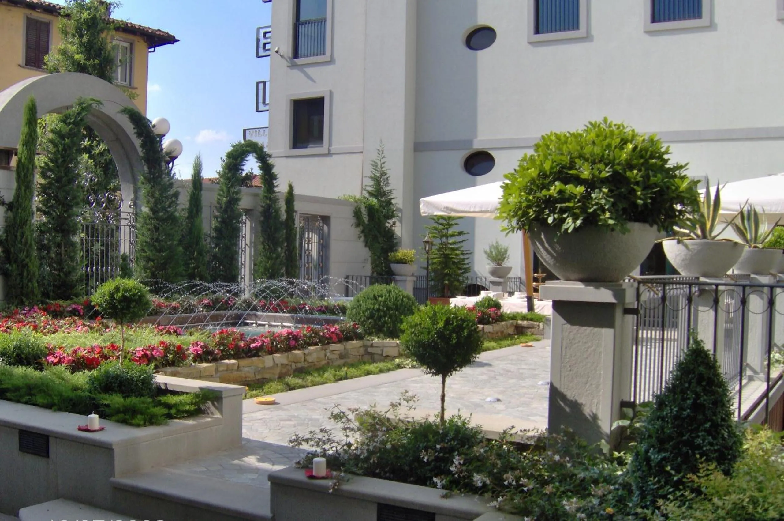 Property building in Bes Hotel Villa Zoia