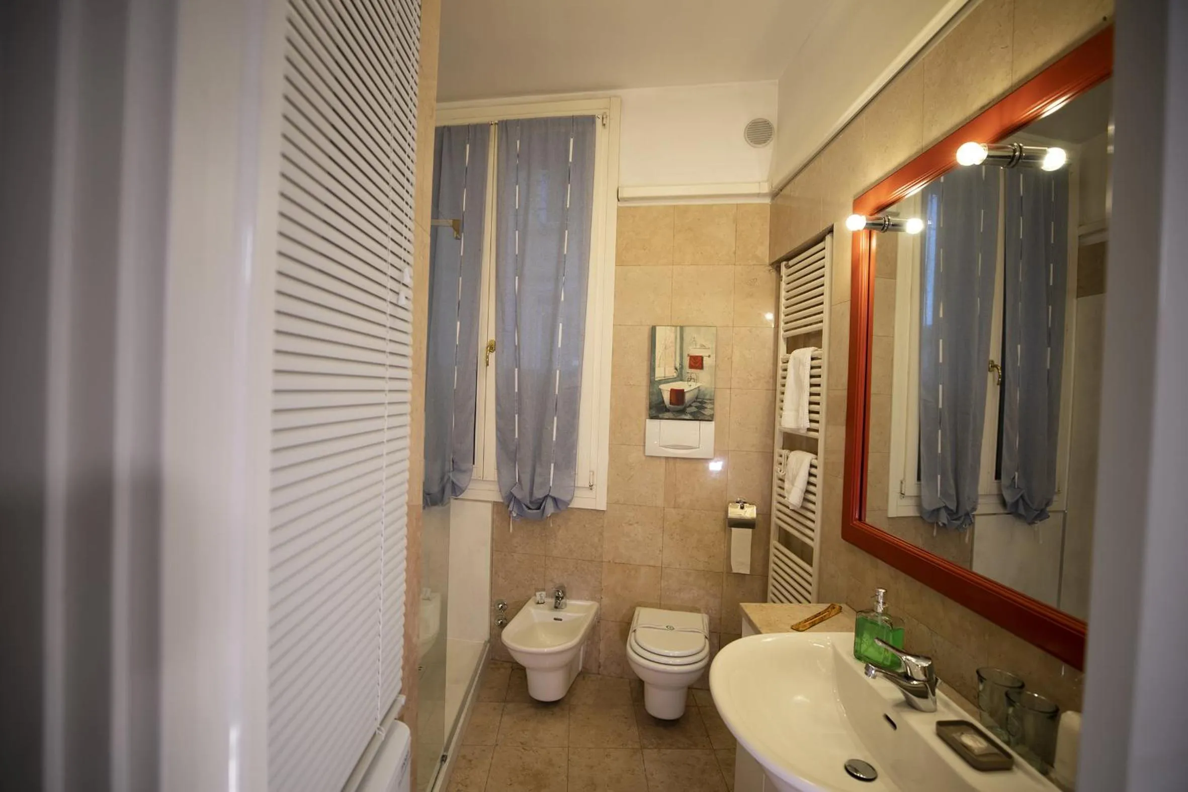 Shower in Like Romeo Suites