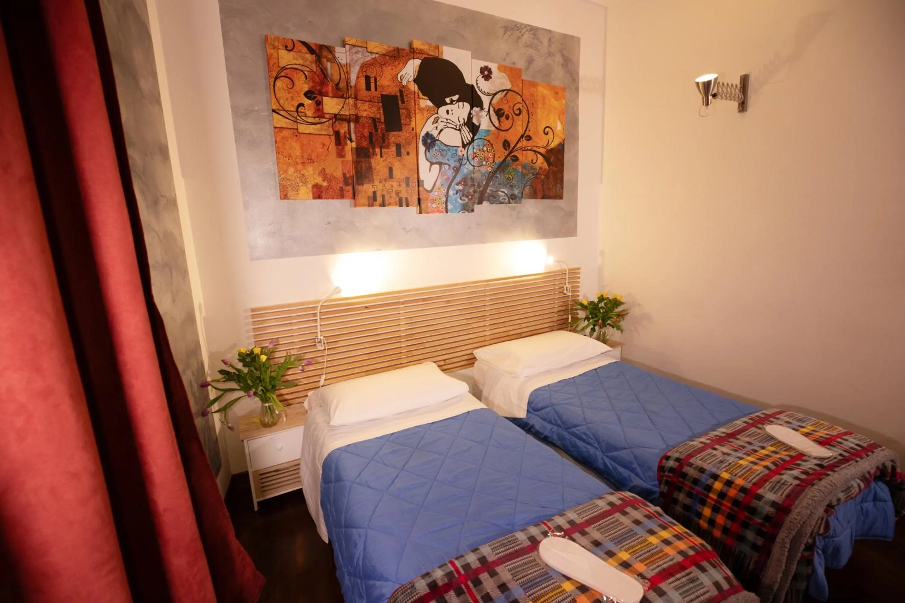 Bedroom, Bed in Like Romeo Suites