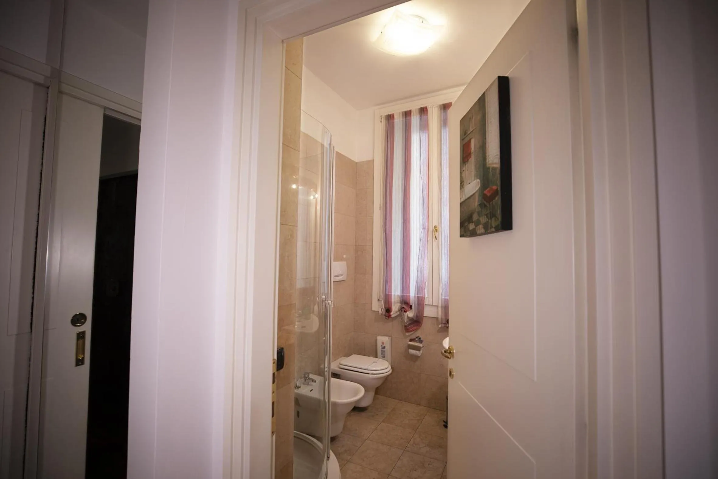 Shower in Like Romeo Suites