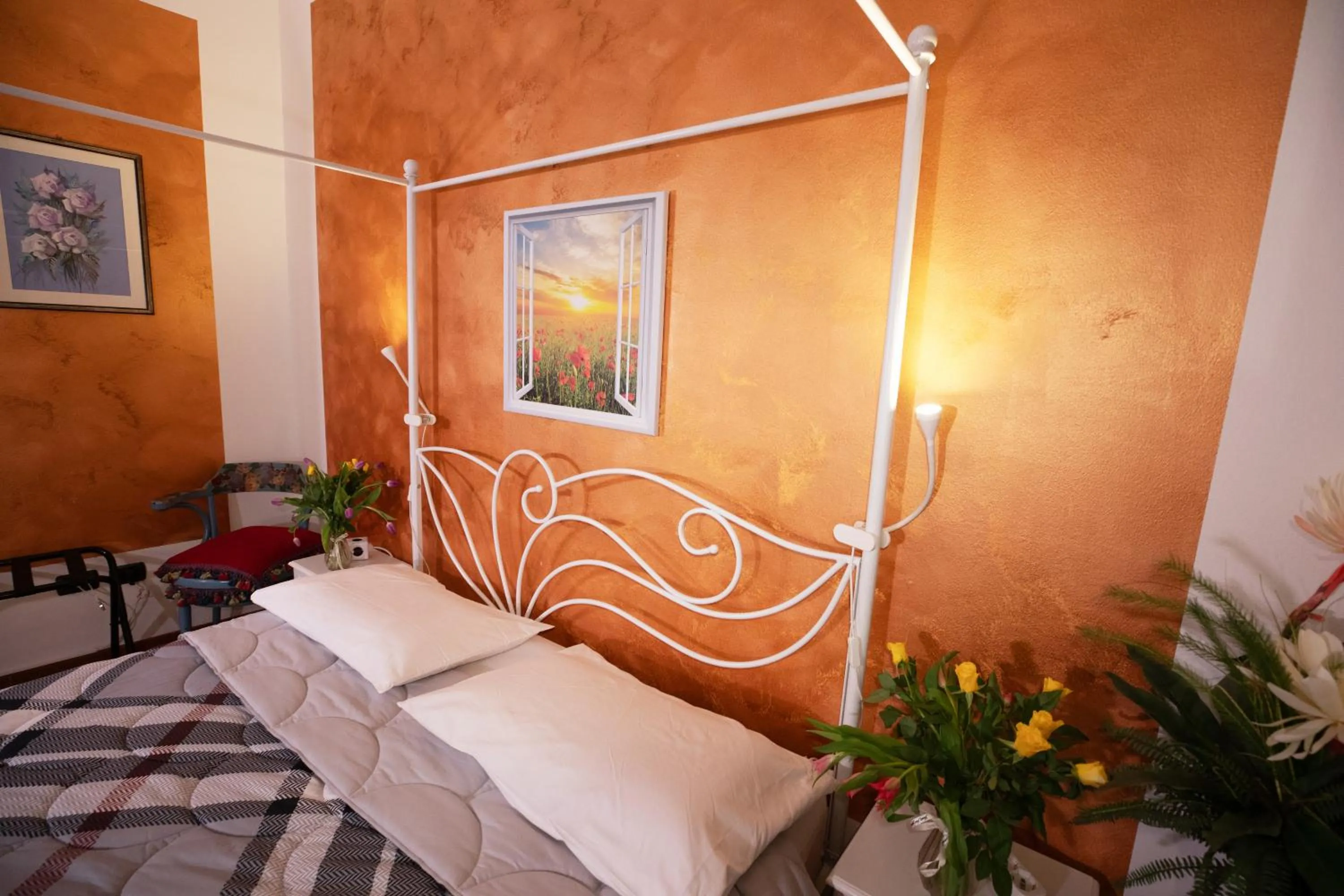 Bedroom, Bed in Like Romeo Suites
