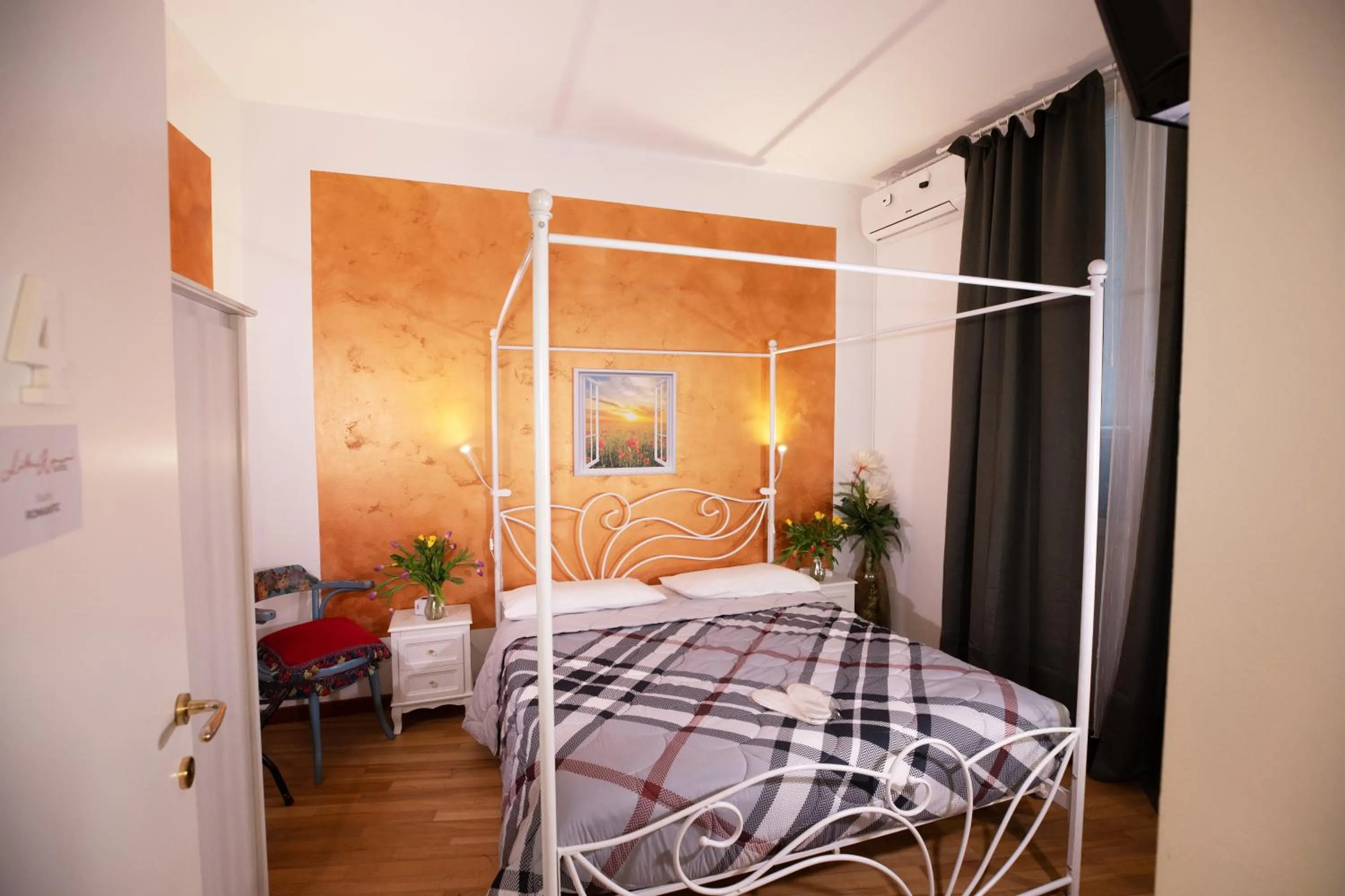 Bedroom, Bed in Like Romeo Suites