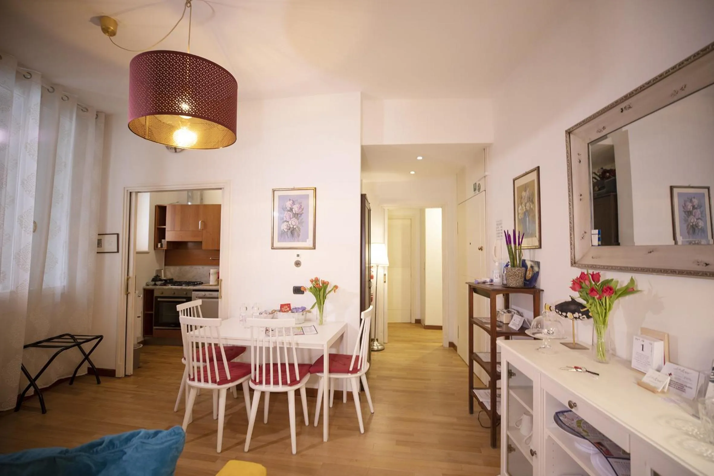 Breakfast in Like Romeo Suites