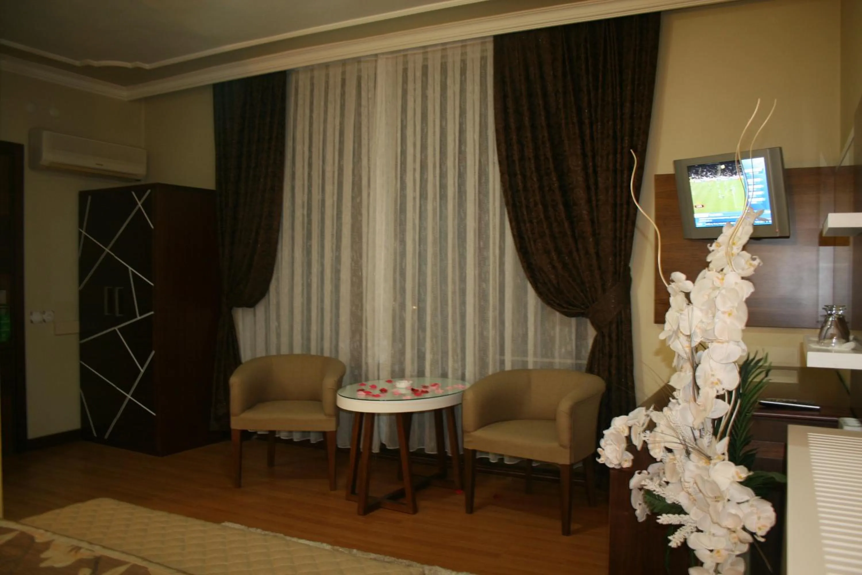 Photo of the whole room in Nysa Hotel