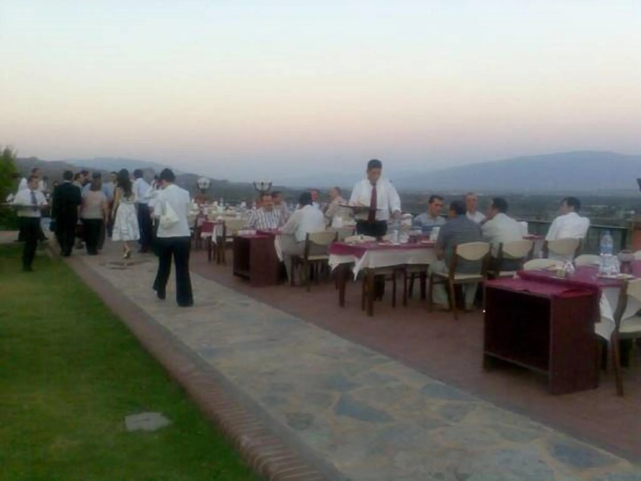 Restaurant/places to eat in Nysa Hotel