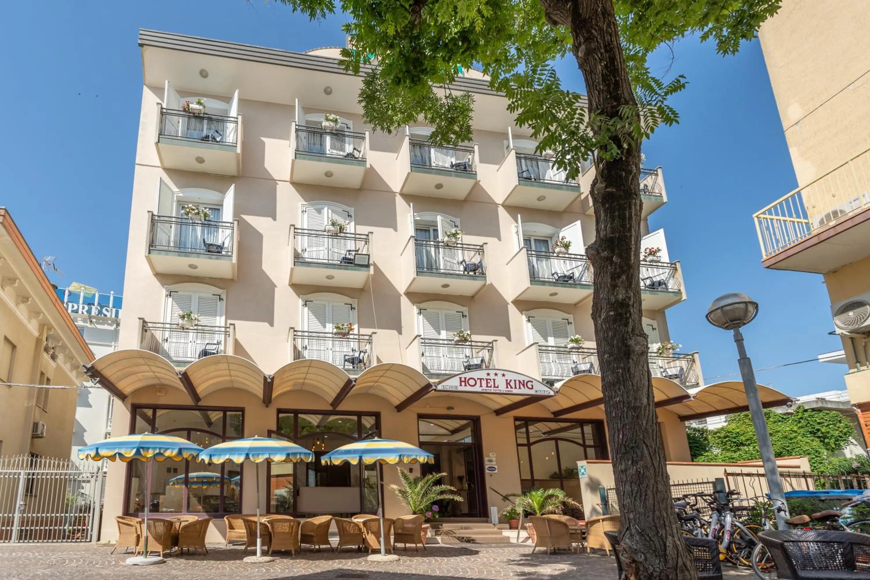 Property building in Hotel King