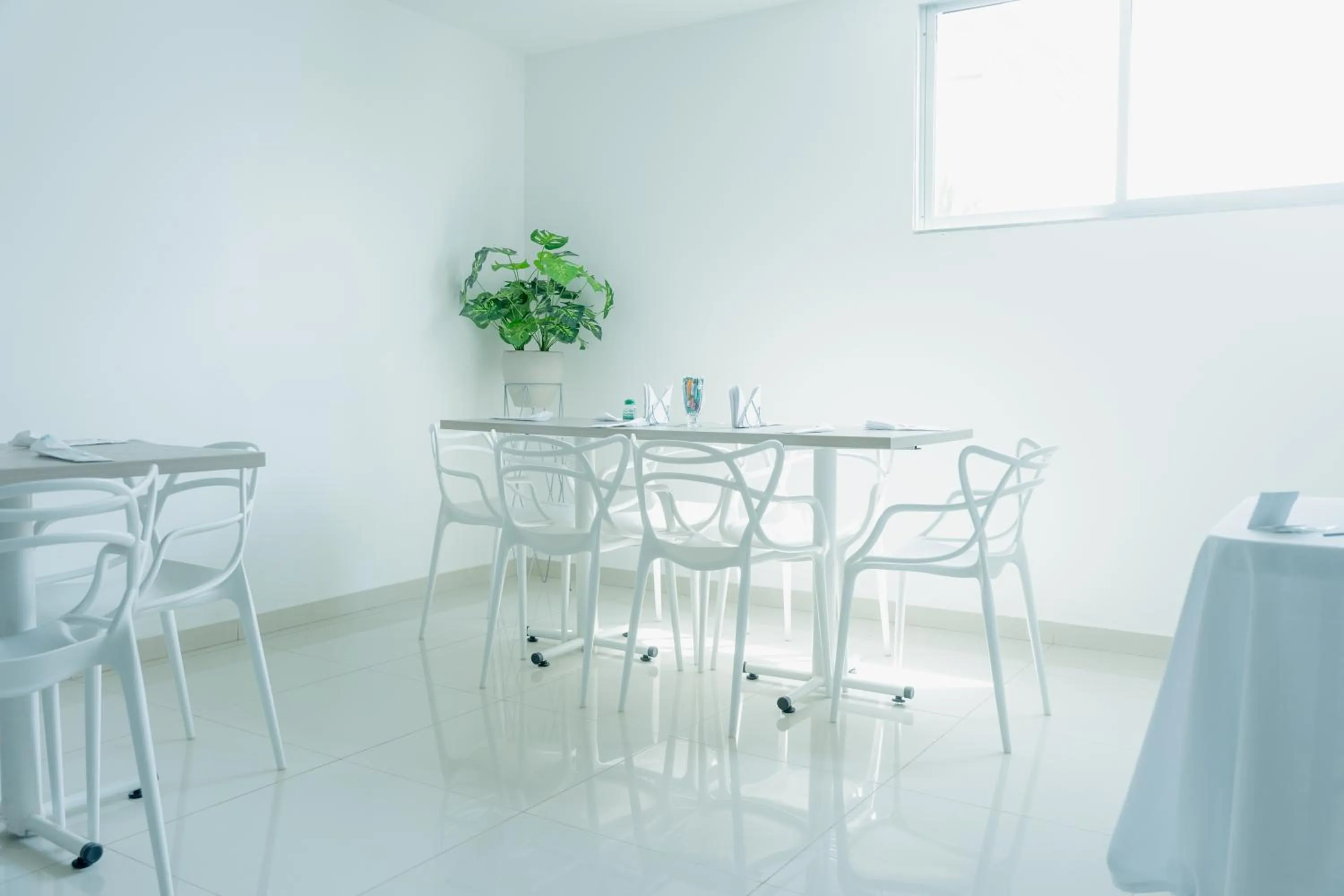 Dining area in Hotel Aguamarina