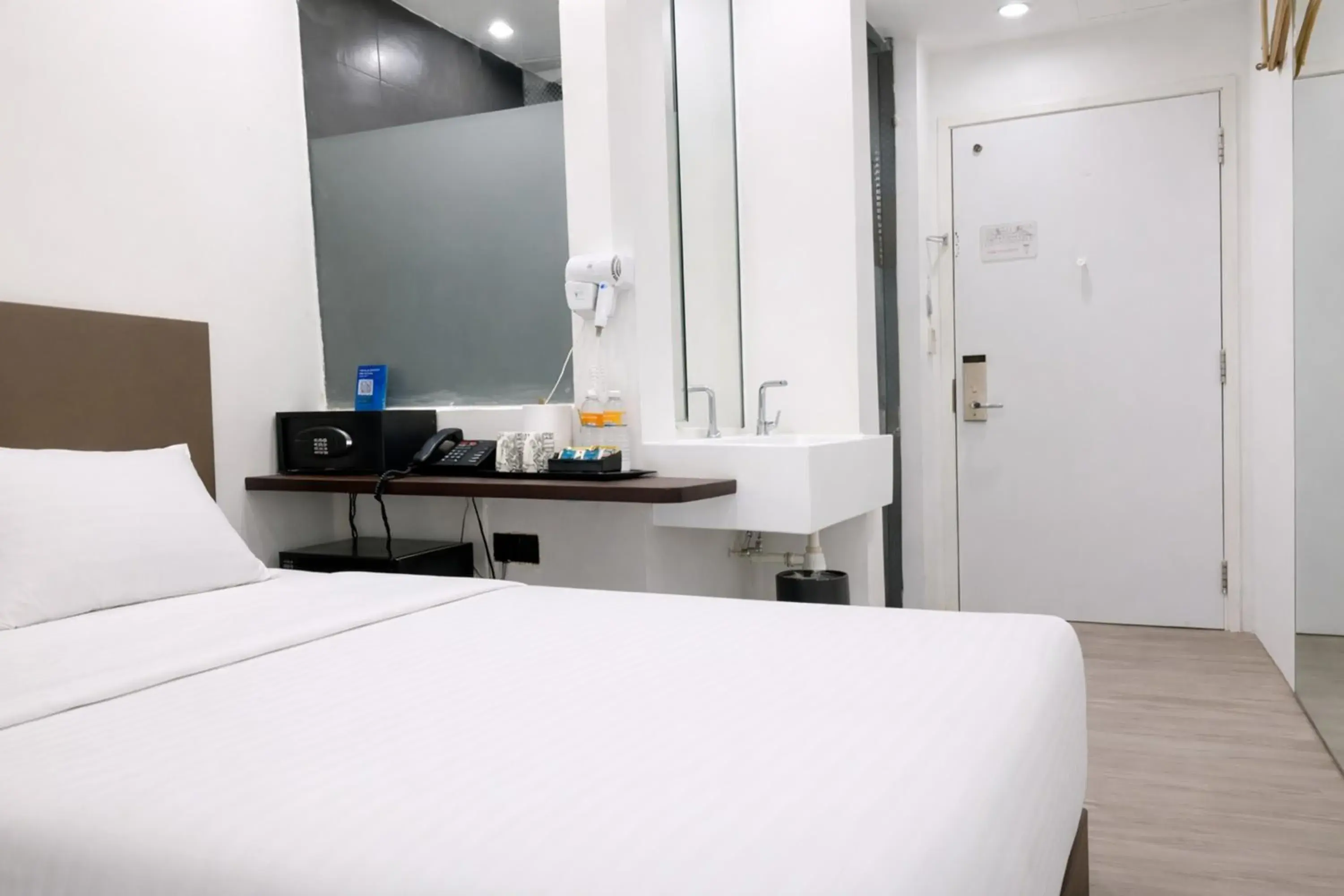 Bed in A Hotel Dickson Bed in A Hotel Dickson