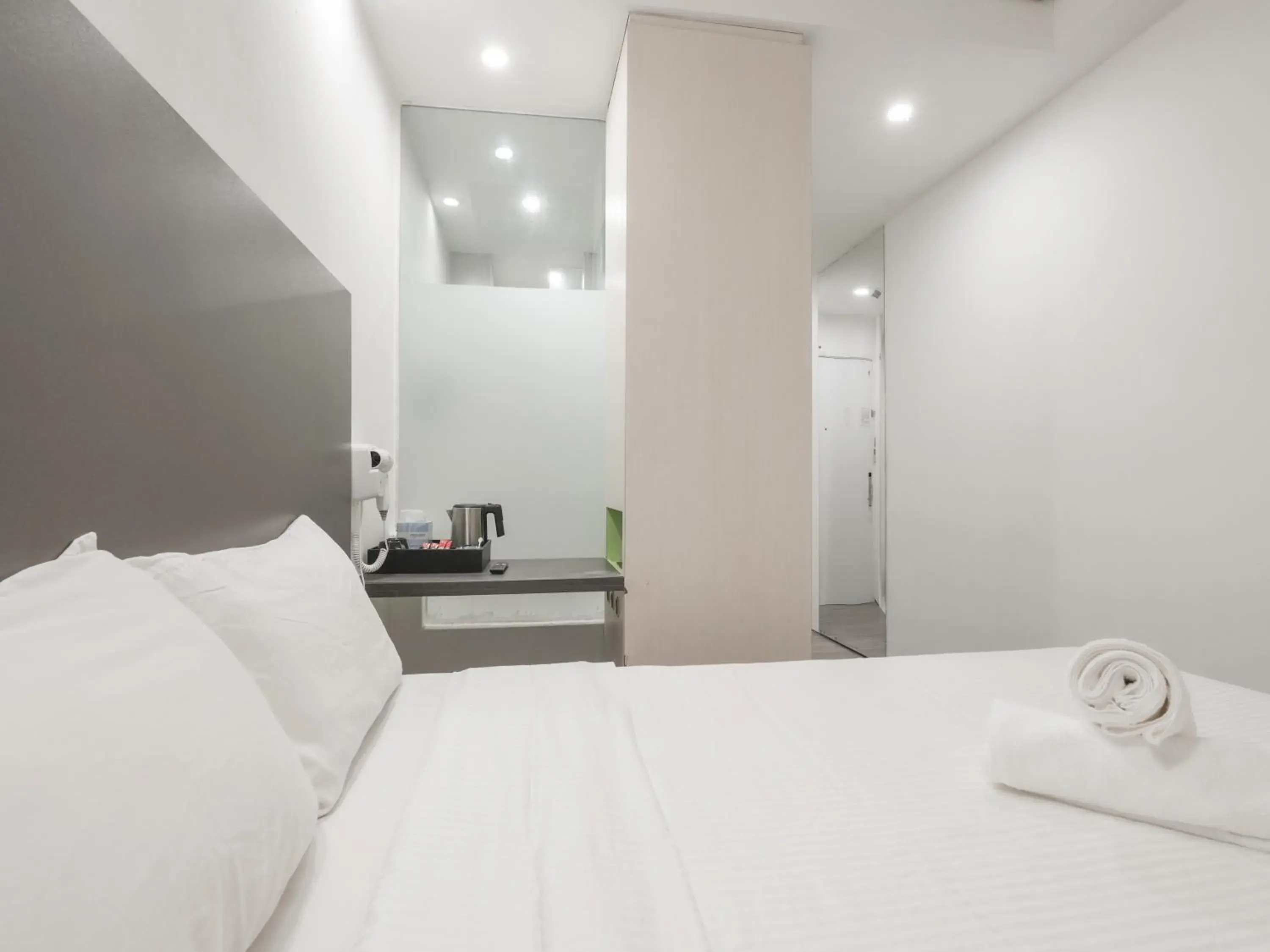 Bed in A Hotel Dickson Bed in A Hotel Dickson