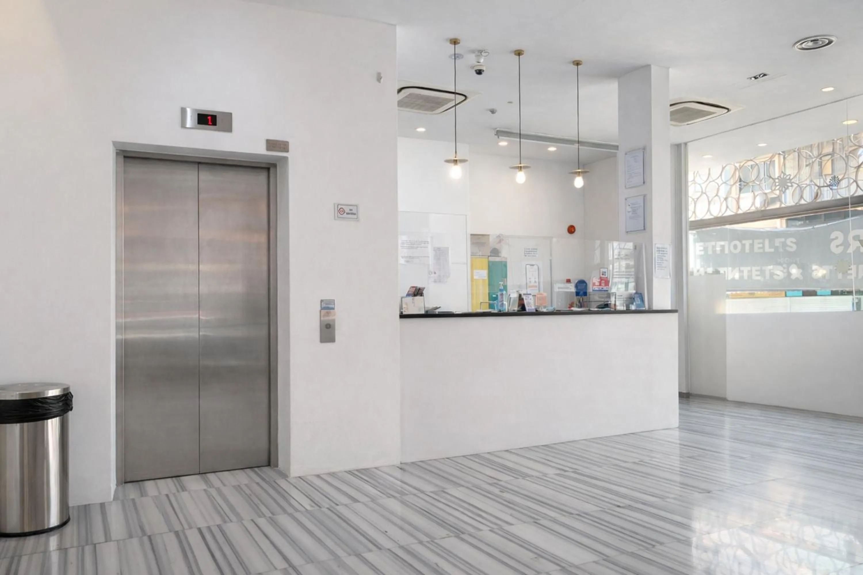 Location in A Hotel Dickson