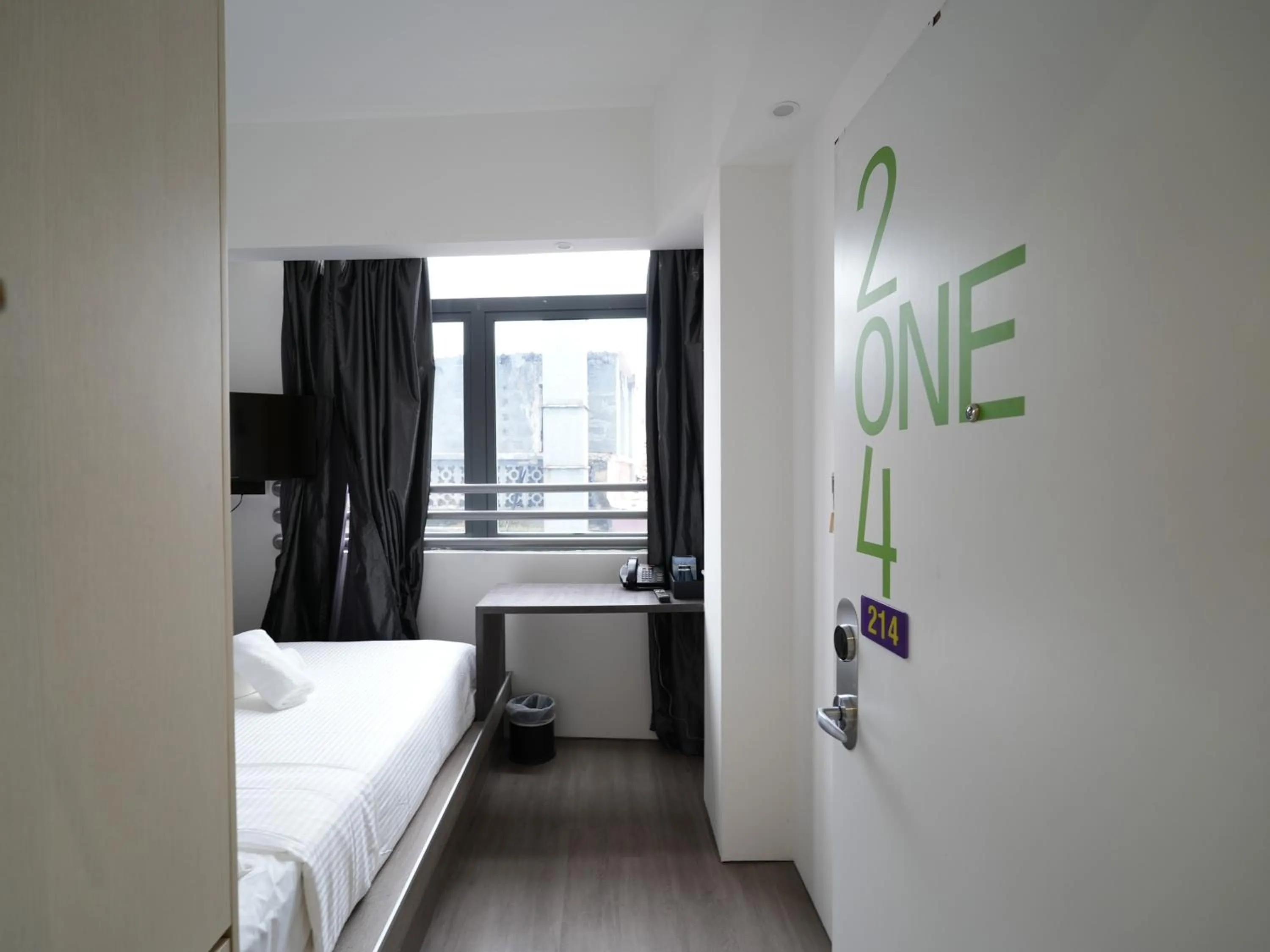 Bed in A Hotel Dickson