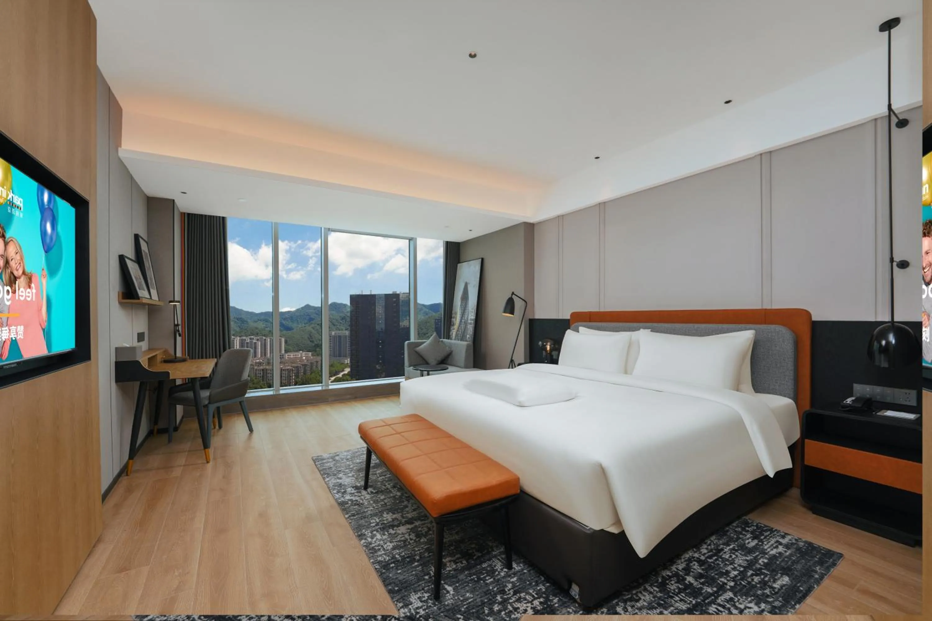 Photo of the whole room, Bed in Park Inn by Radisson Hangzhou Fuyang Wildlife