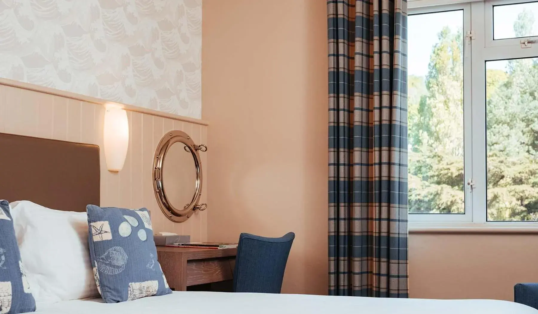 Bed in Golden Sands Bed in Golden Sands