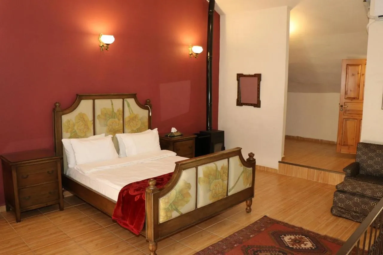 Bed in Deir Al Oumara