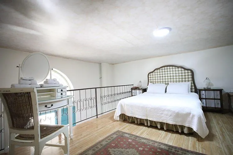 Bed in Deir Al Oumara