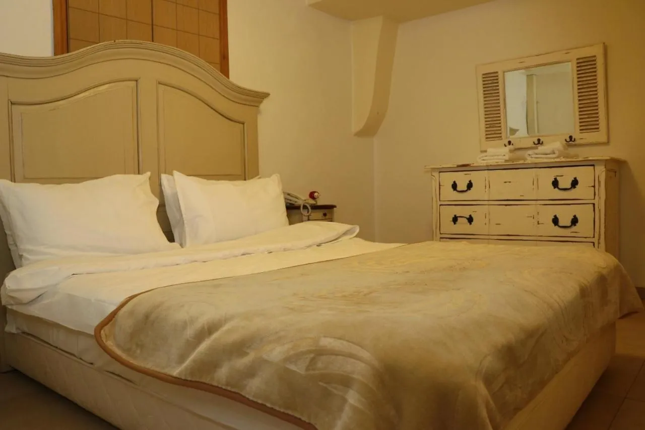 Bed in Deir Al Oumara