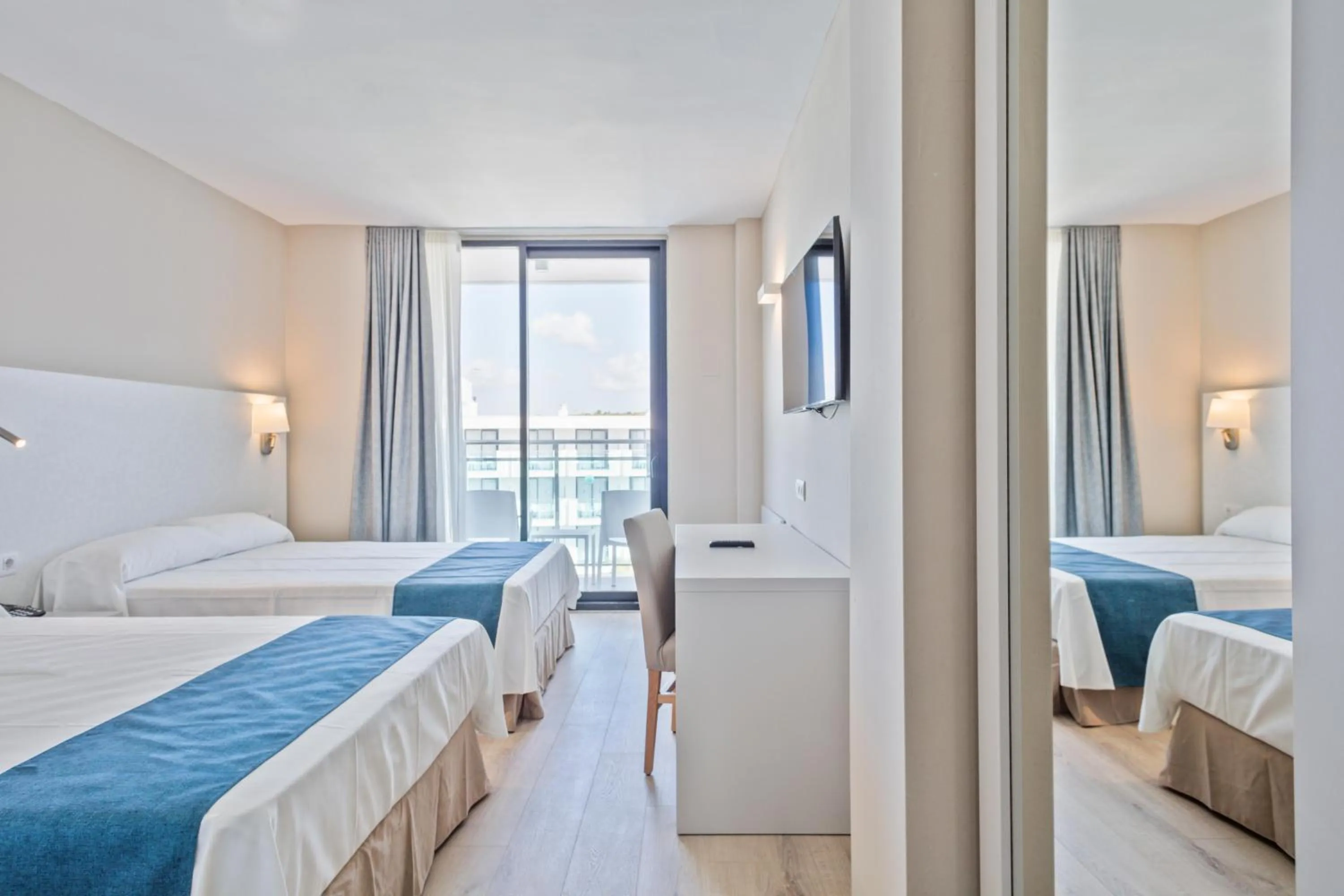 Photo of the whole room, Bed in Hotel Best Sol D´Or