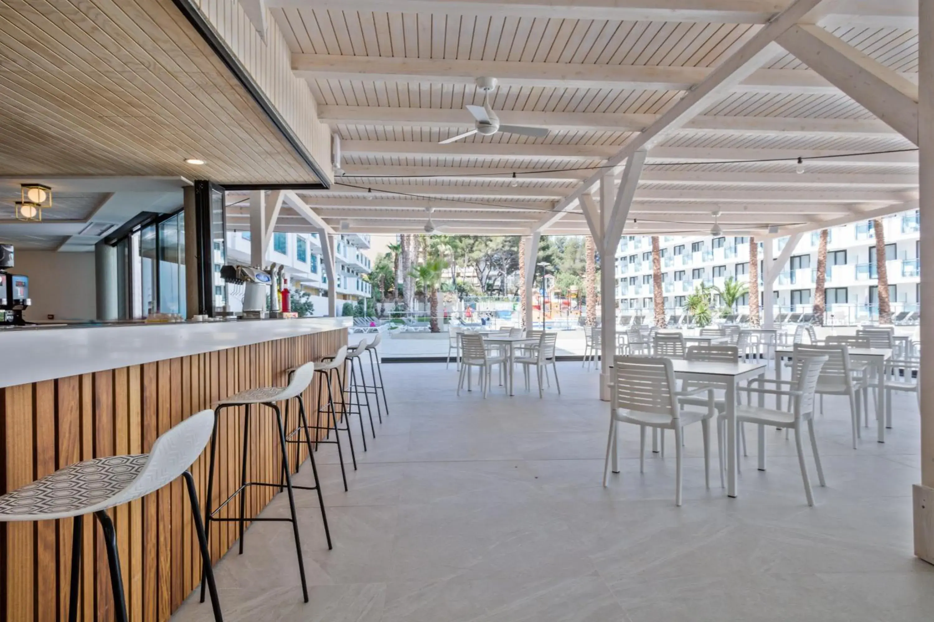 Lounge or bar in Hotel Best Sol D´Or Lounge or bar in Hotel Best Sol D´Or