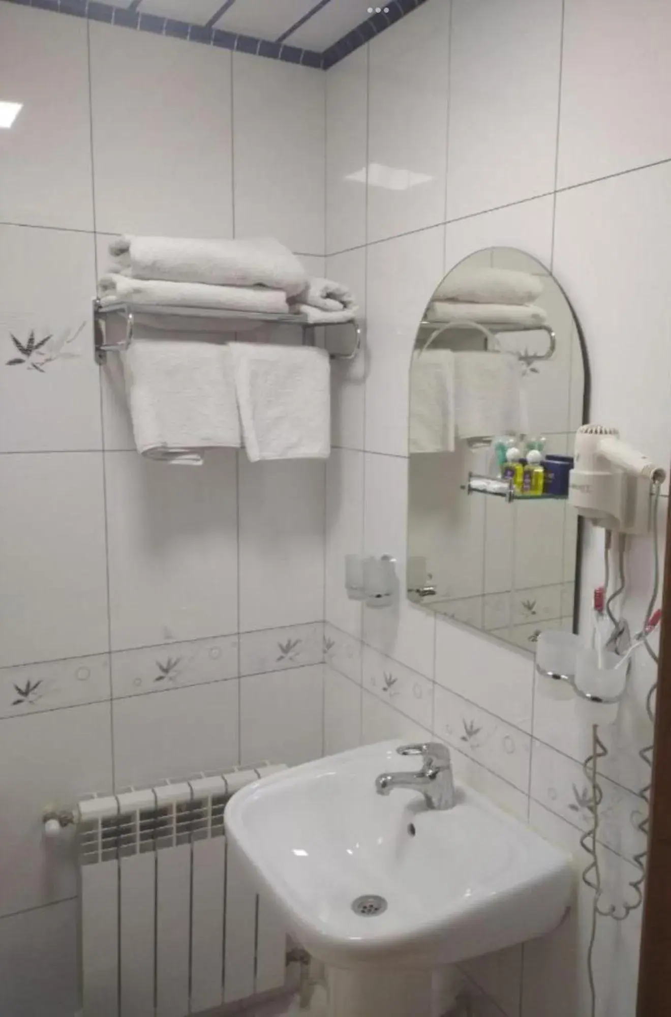 Double Room with Private Bathroom - single occupancy in Marvarid Hotel Double Room with Private Bathroom - single occupancy in Marvarid Hotel