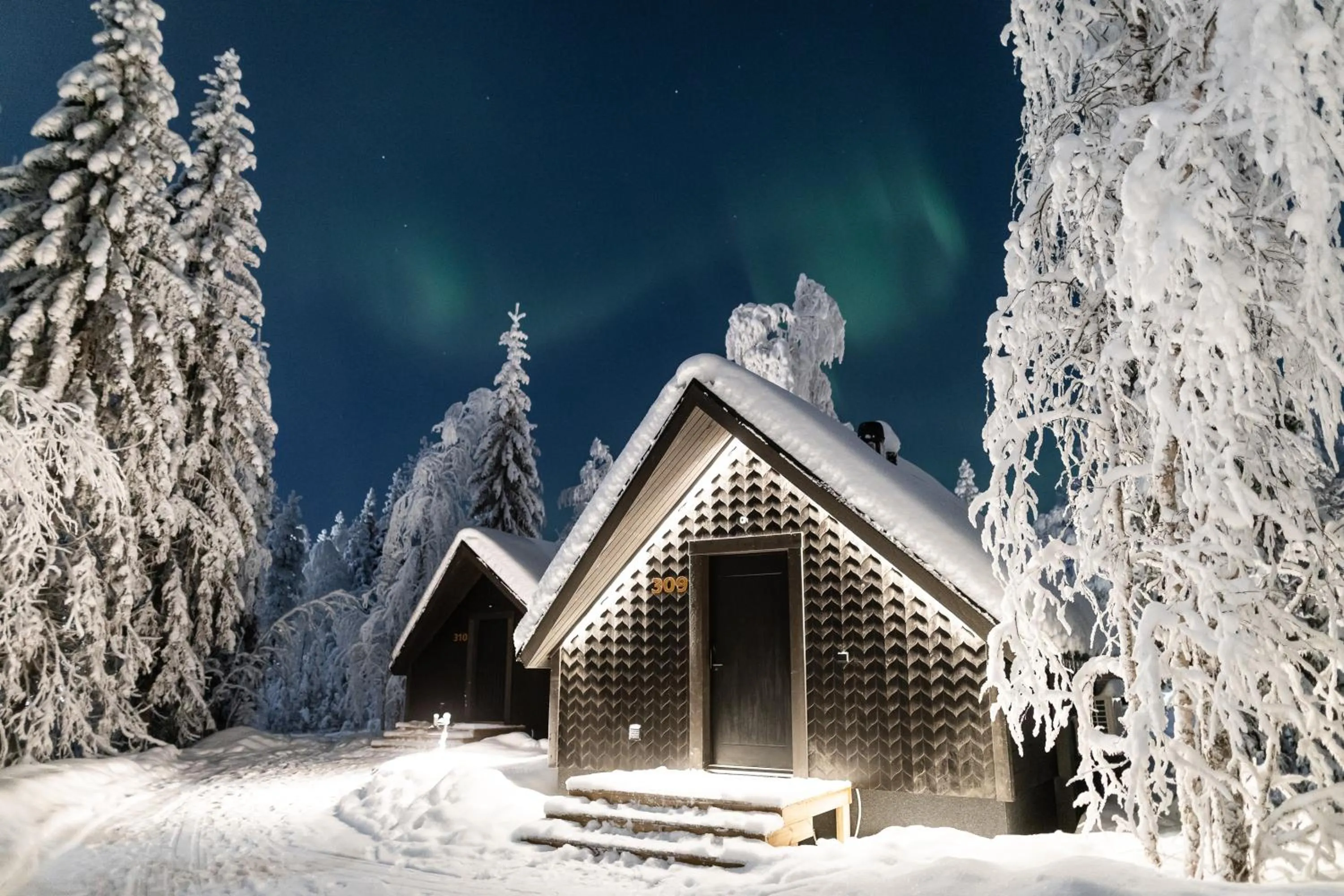 Property building in Vaattunki Wilderness Resort