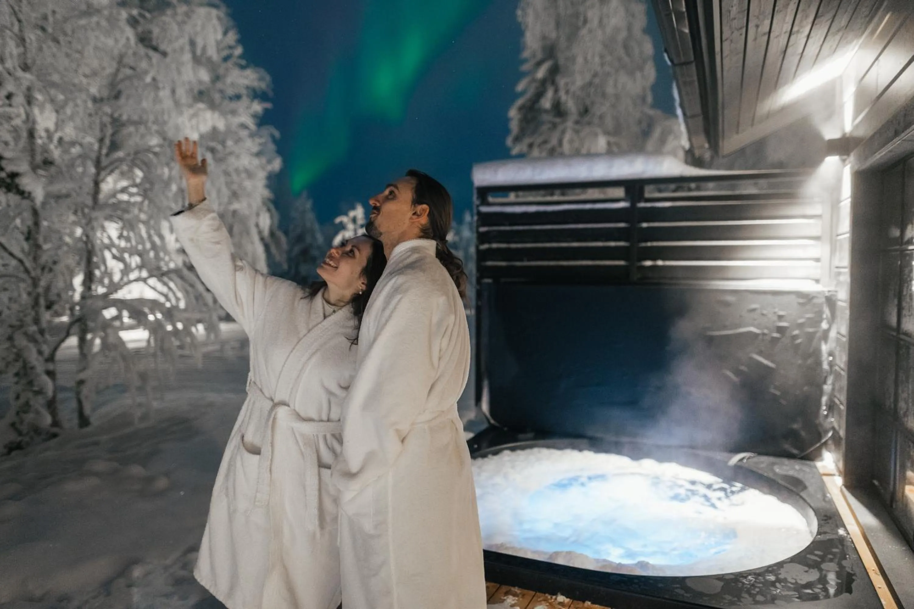 Hot Tub in Vaattunki Wilderness Resort