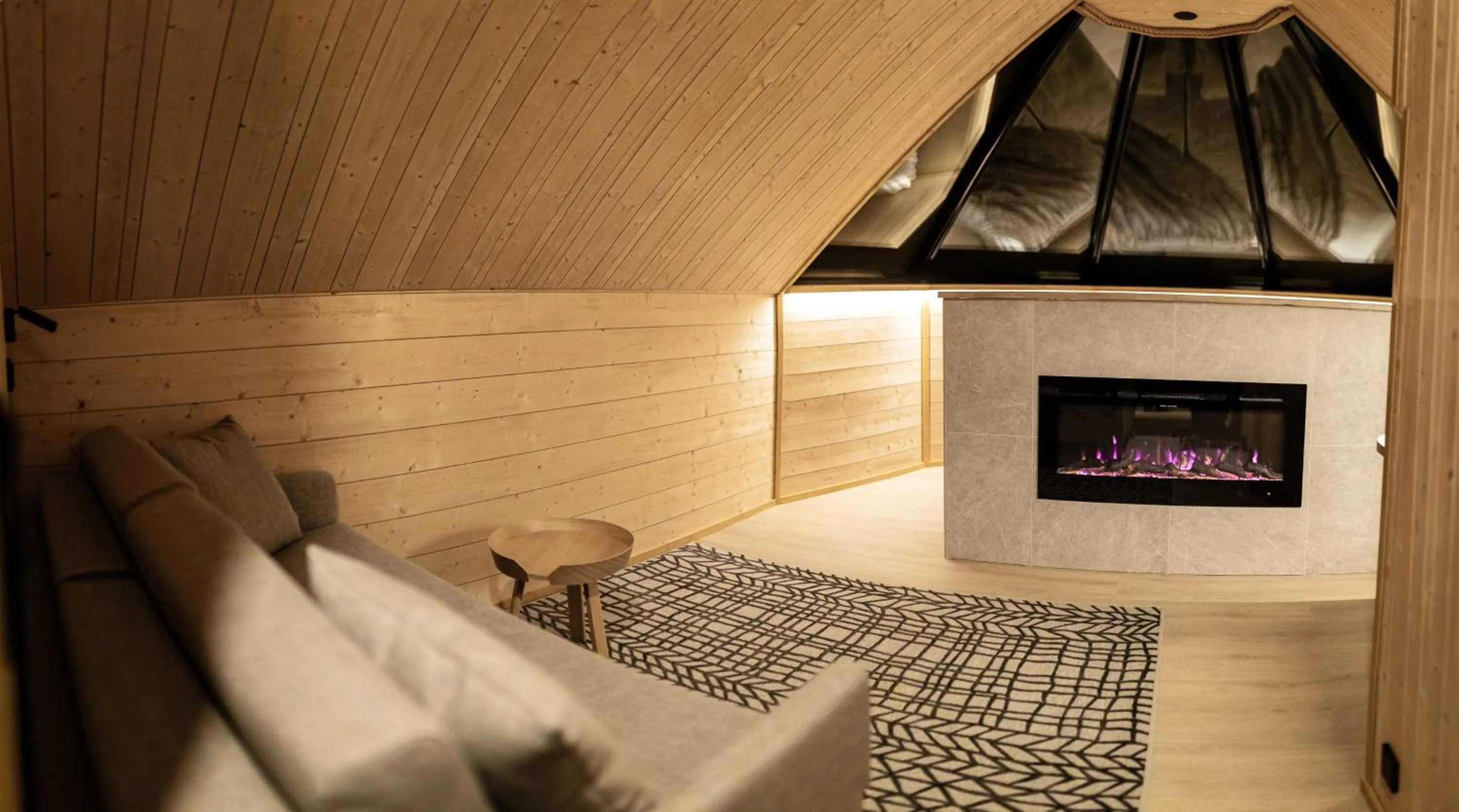 Photo of the whole room, Bed in Vaattunki Wilderness Resort