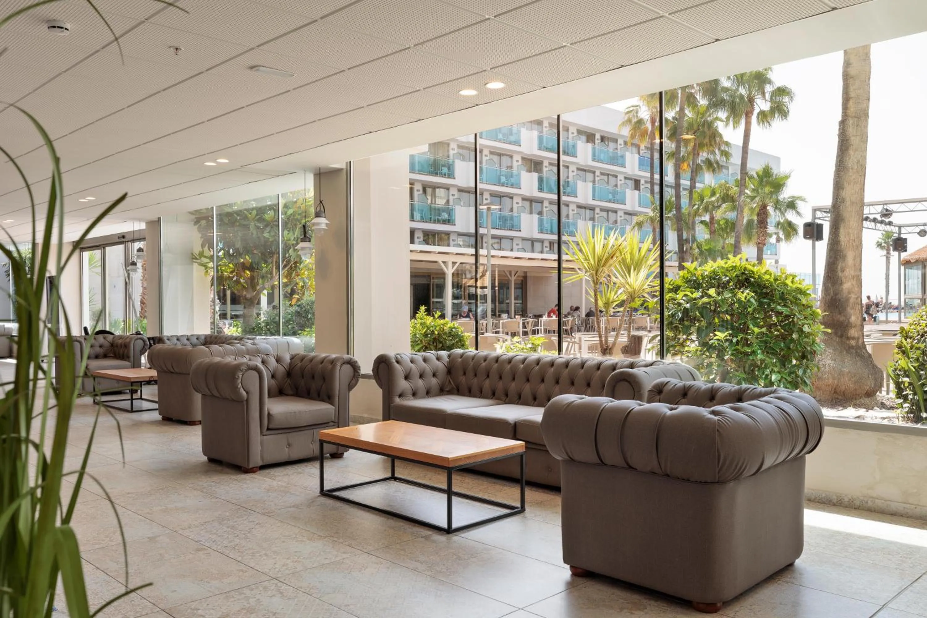 Lobby or reception in Hotel Best Maritim