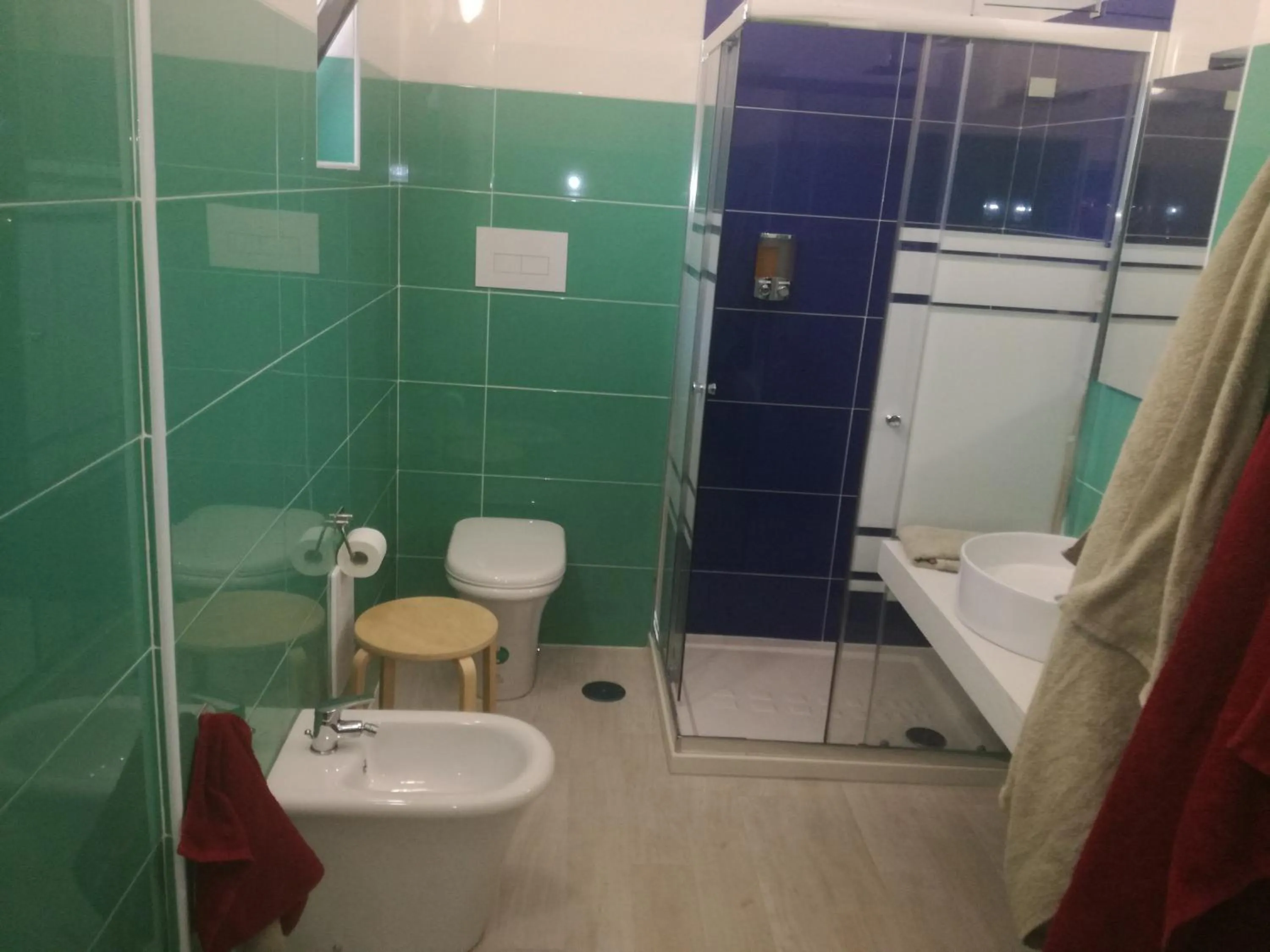 Shower in B&B Villa Napoli