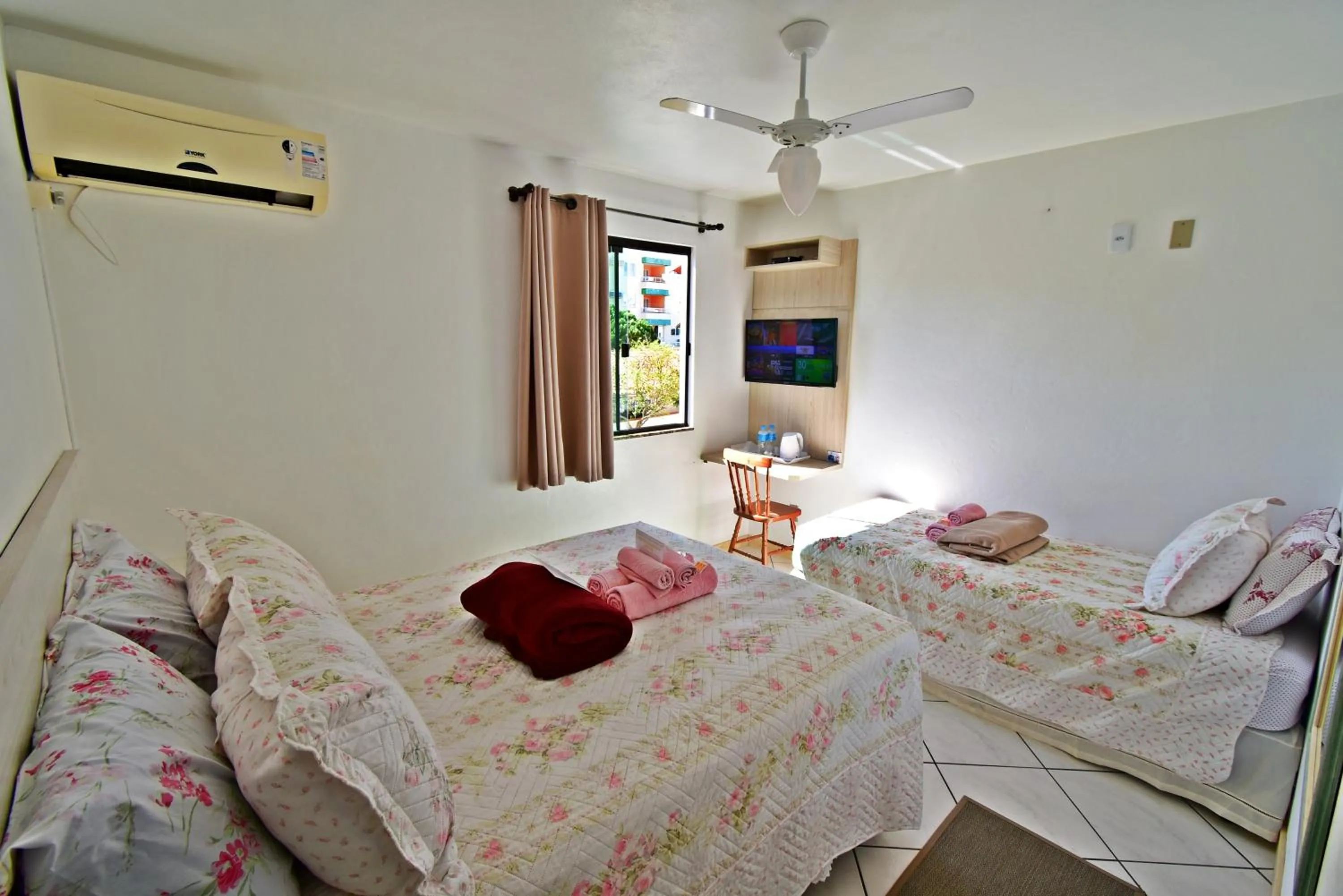 Photo of the whole room, Bed in Pousada Enseada dos Golfinhos