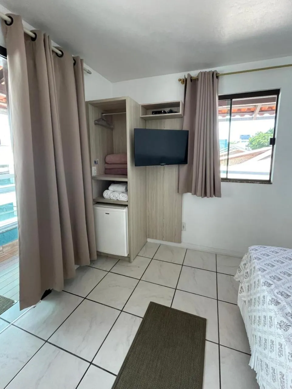 TV and multimedia, Bed in Pousada Enseada dos Golfinhos