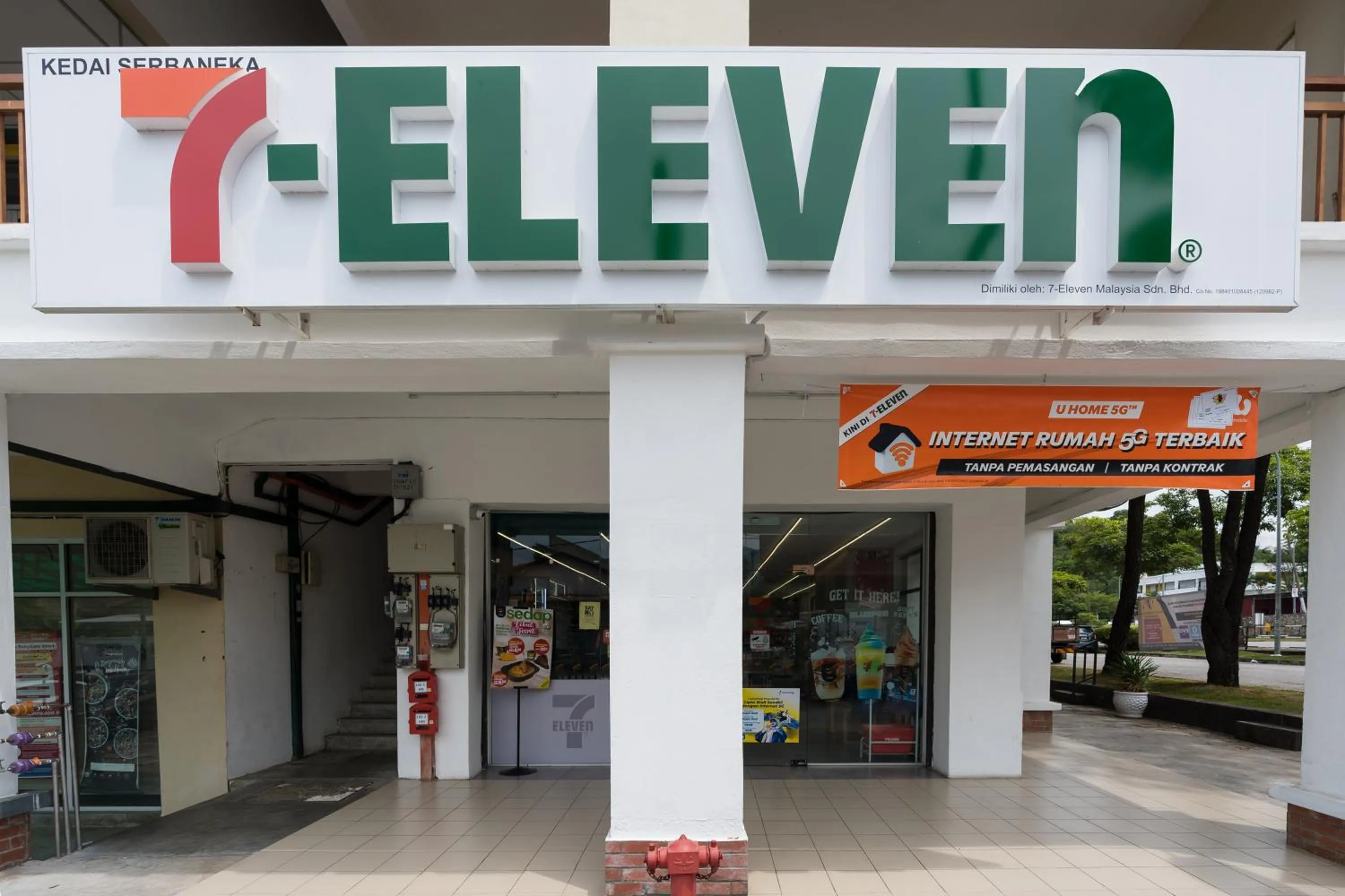 Supermarket/grocery shop in LumaNest Senawang