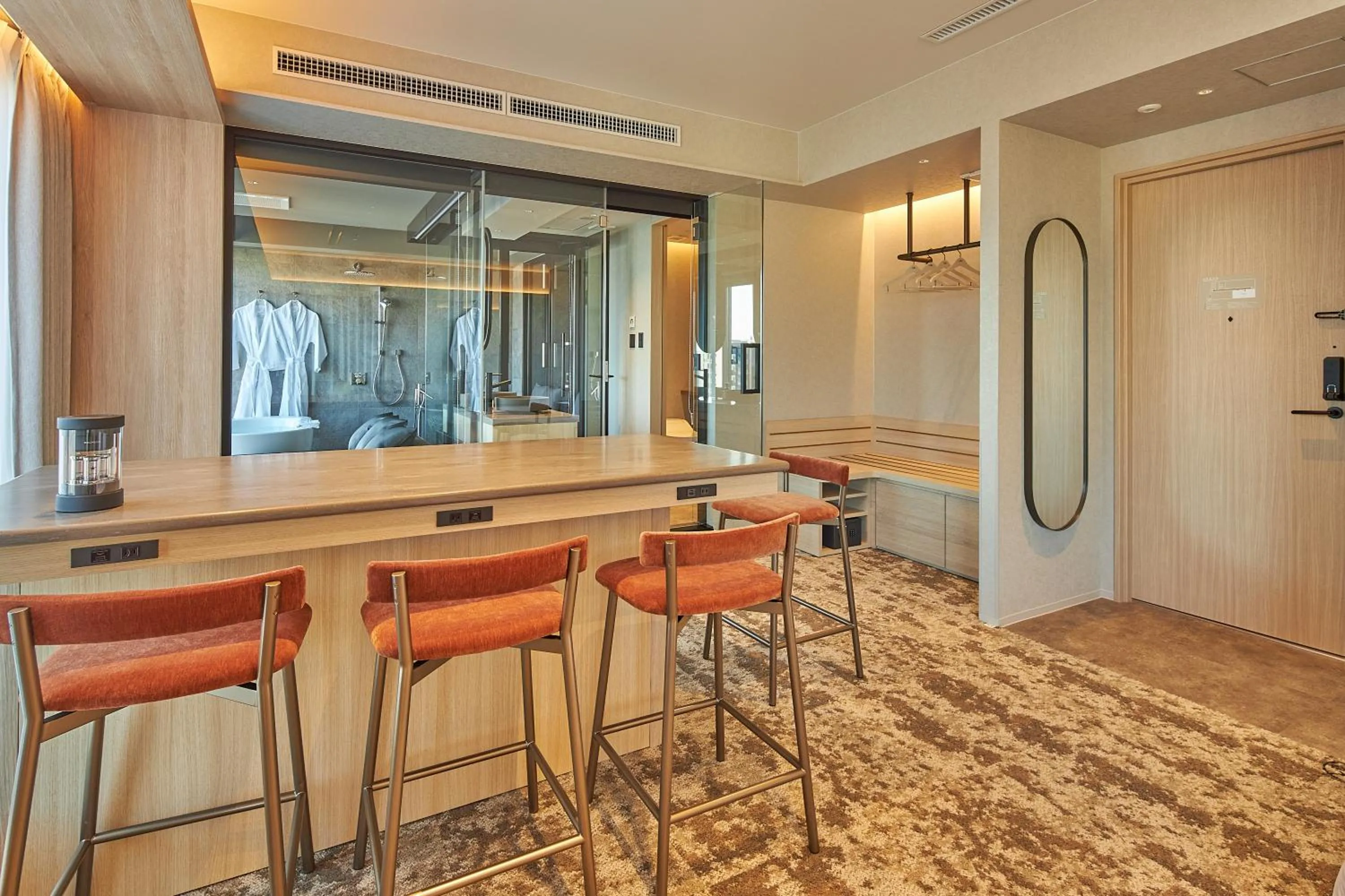 Photo of the whole room in FAV LUX Kagoshima Tenmonkan