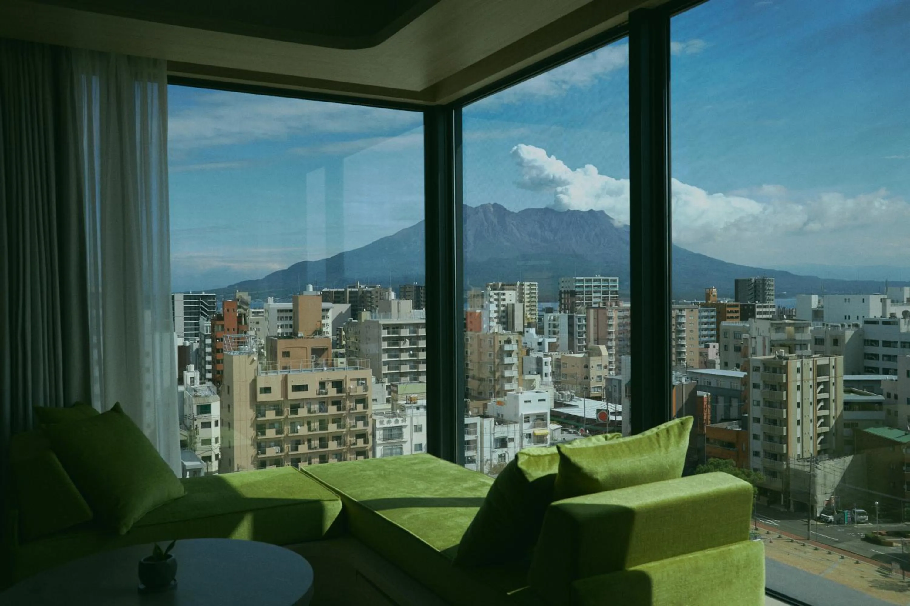 FAV LUX Kagoshima Tenmonkan