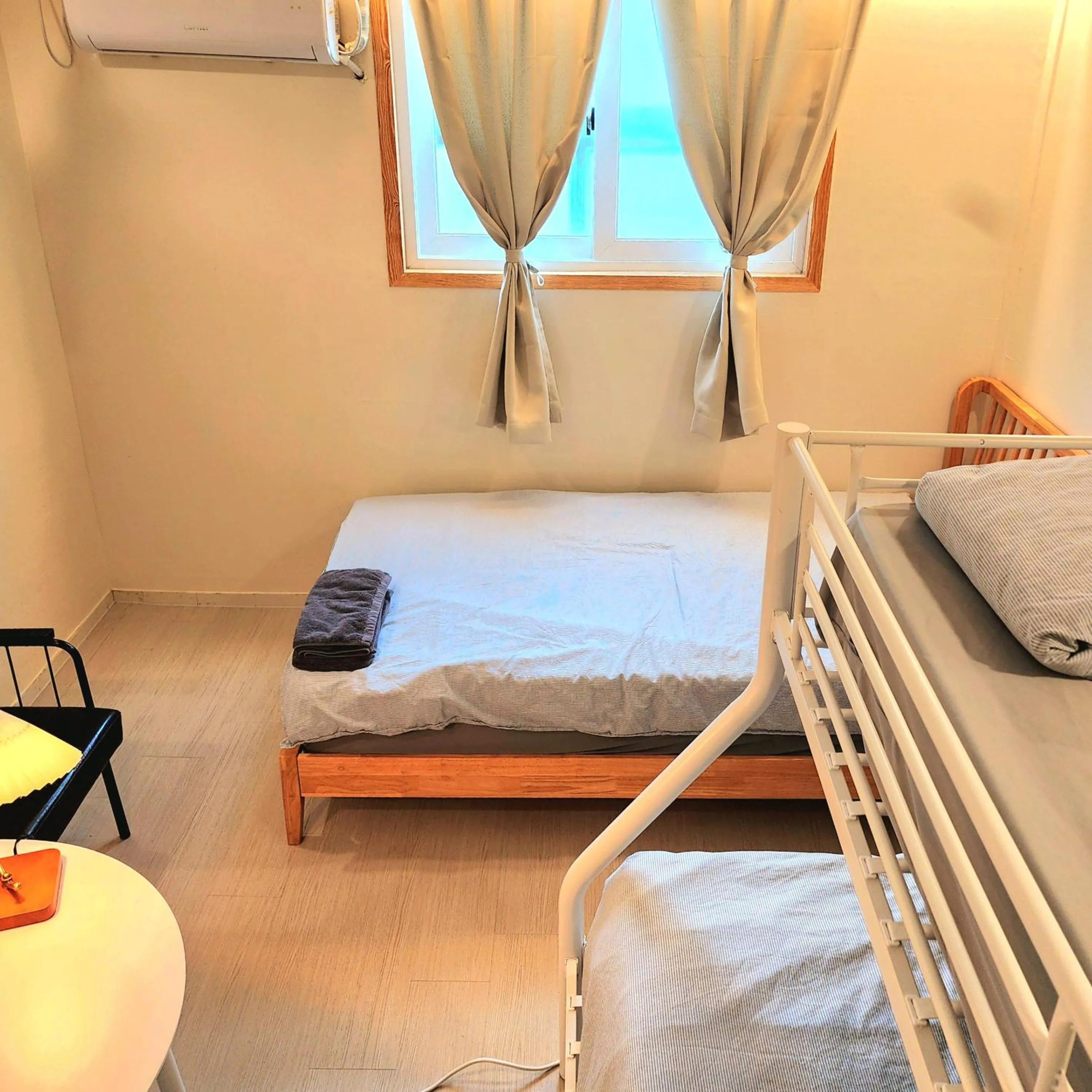Bed in Gaga House Chungmu