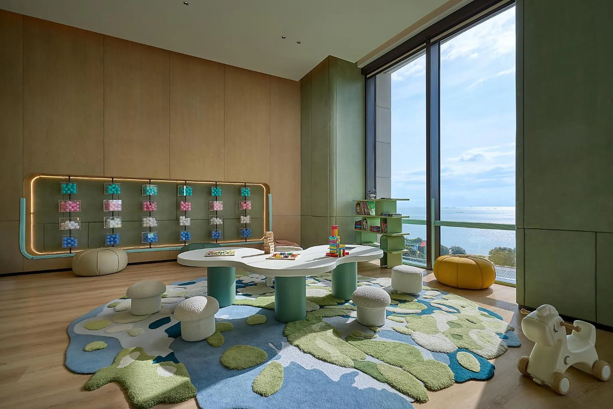 Children play ground in Grand Ocean View Hotel Zhuhai