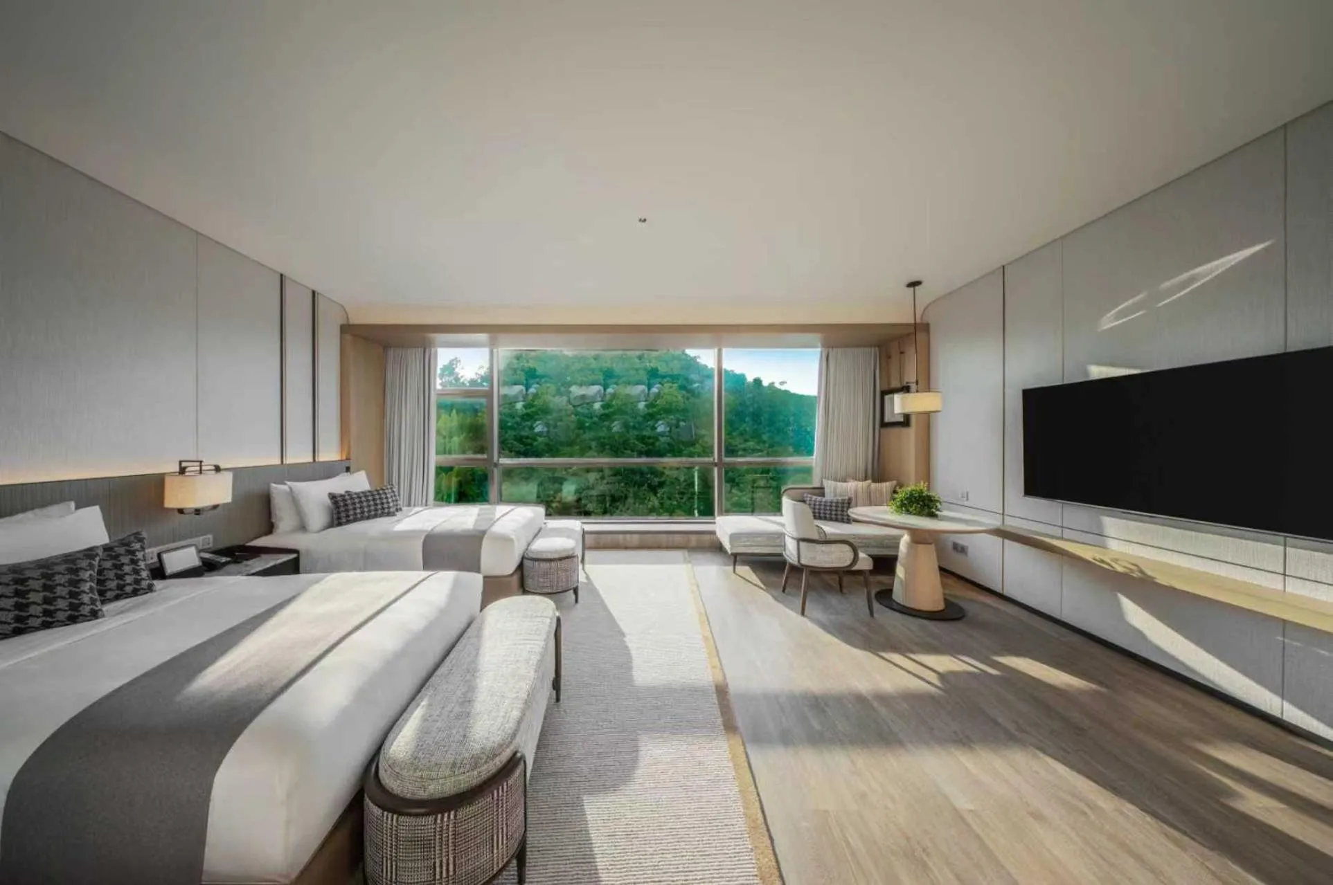 Photo of the whole room in Grand Ocean View Hotel Zhuhai