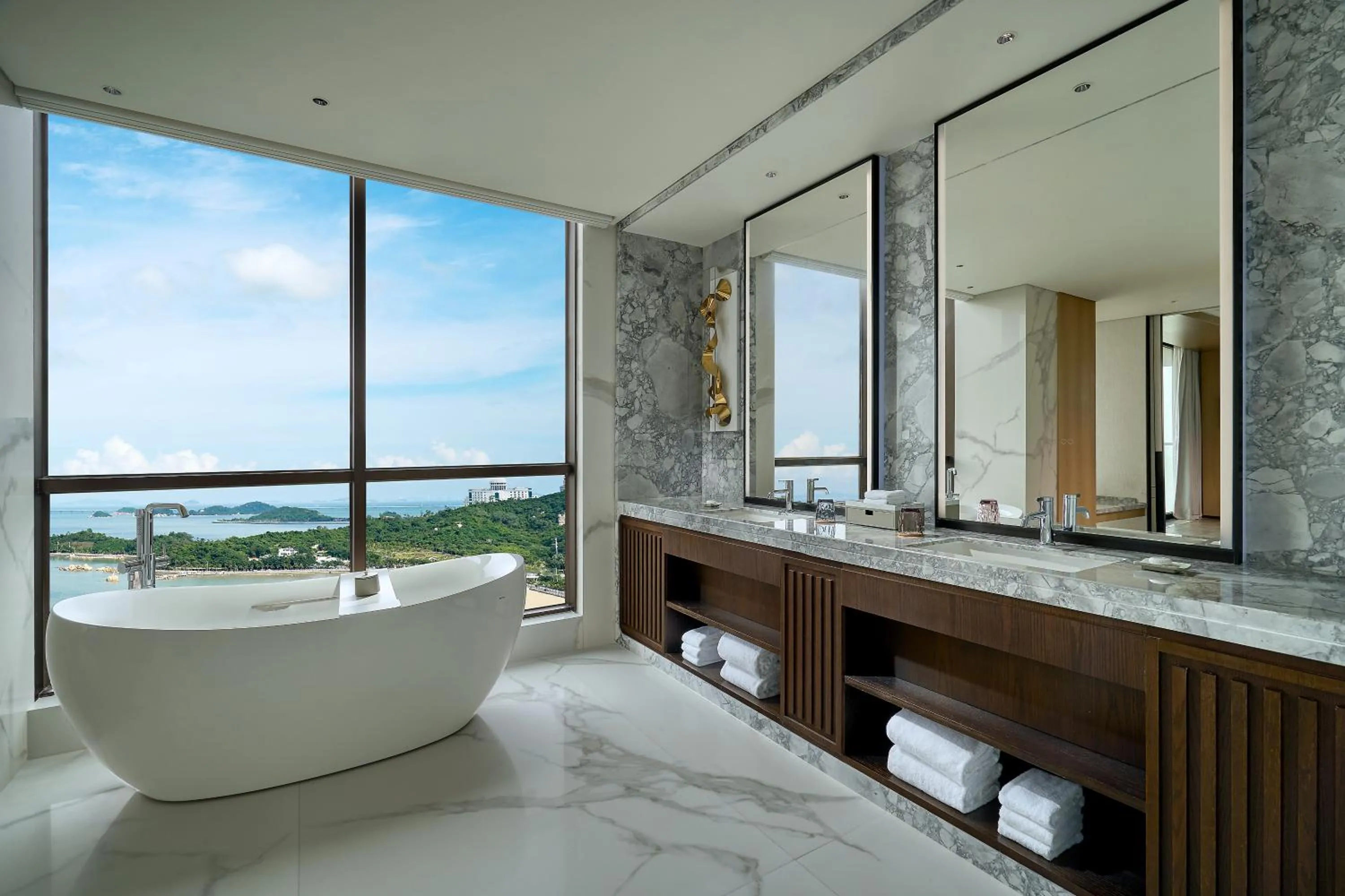 Bathroom in Grand Ocean View Hotel Zhuhai
