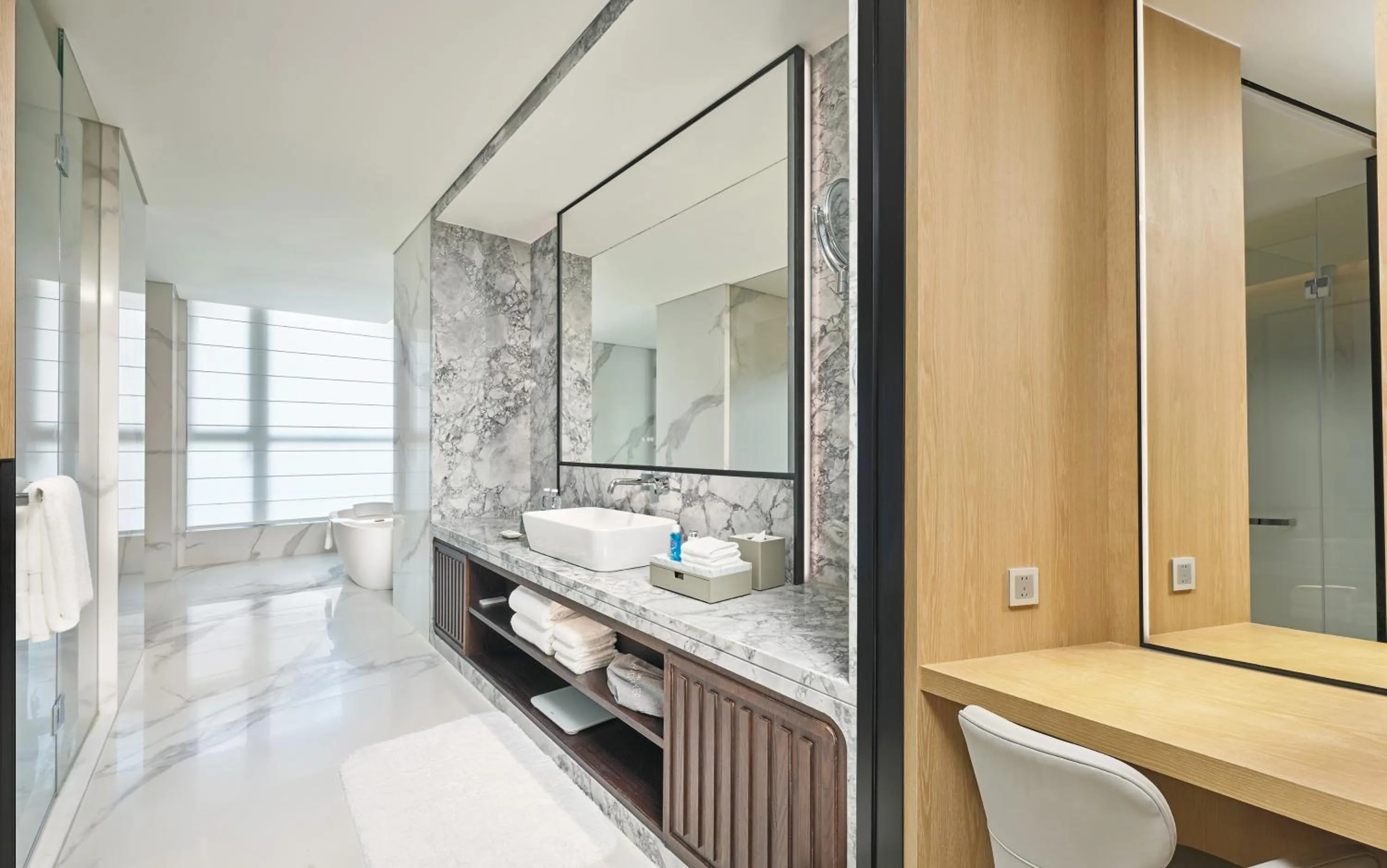 Toilet in Grand Ocean View Hotel Zhuhai