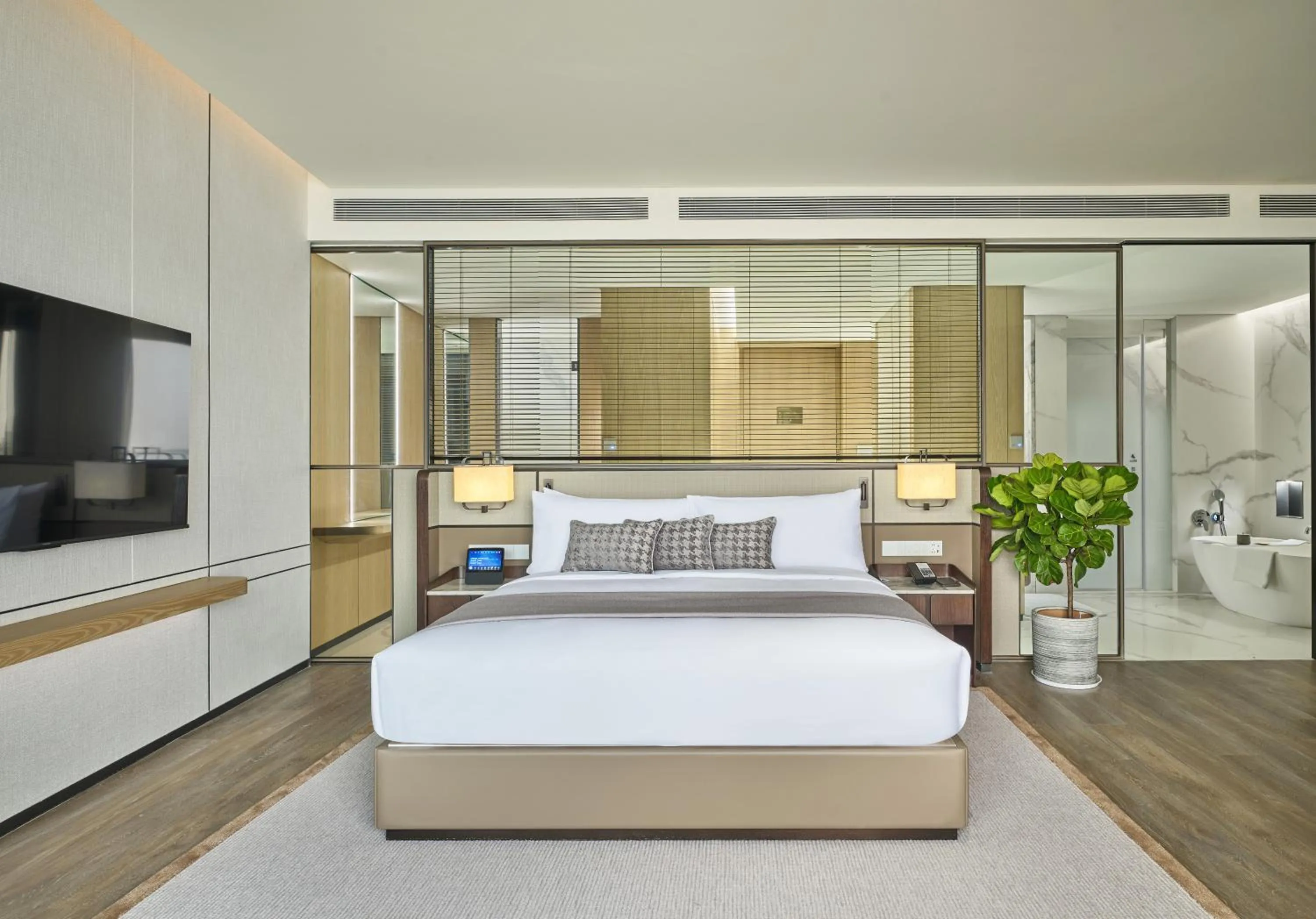 Bed in Grand Ocean View Hotel Zhuhai