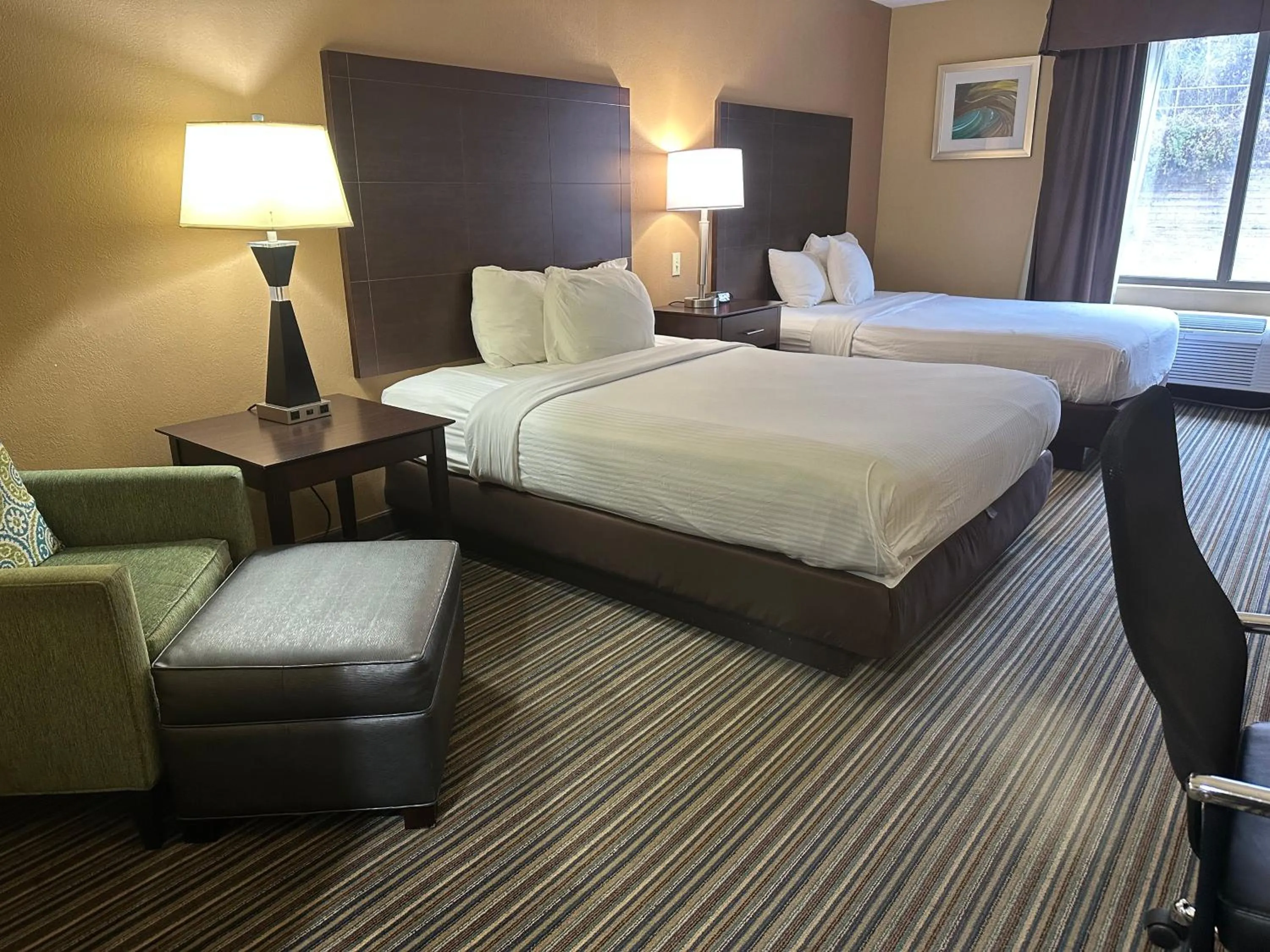 Bed in Wingate by Wyndham Harrisburg Near Hershey
