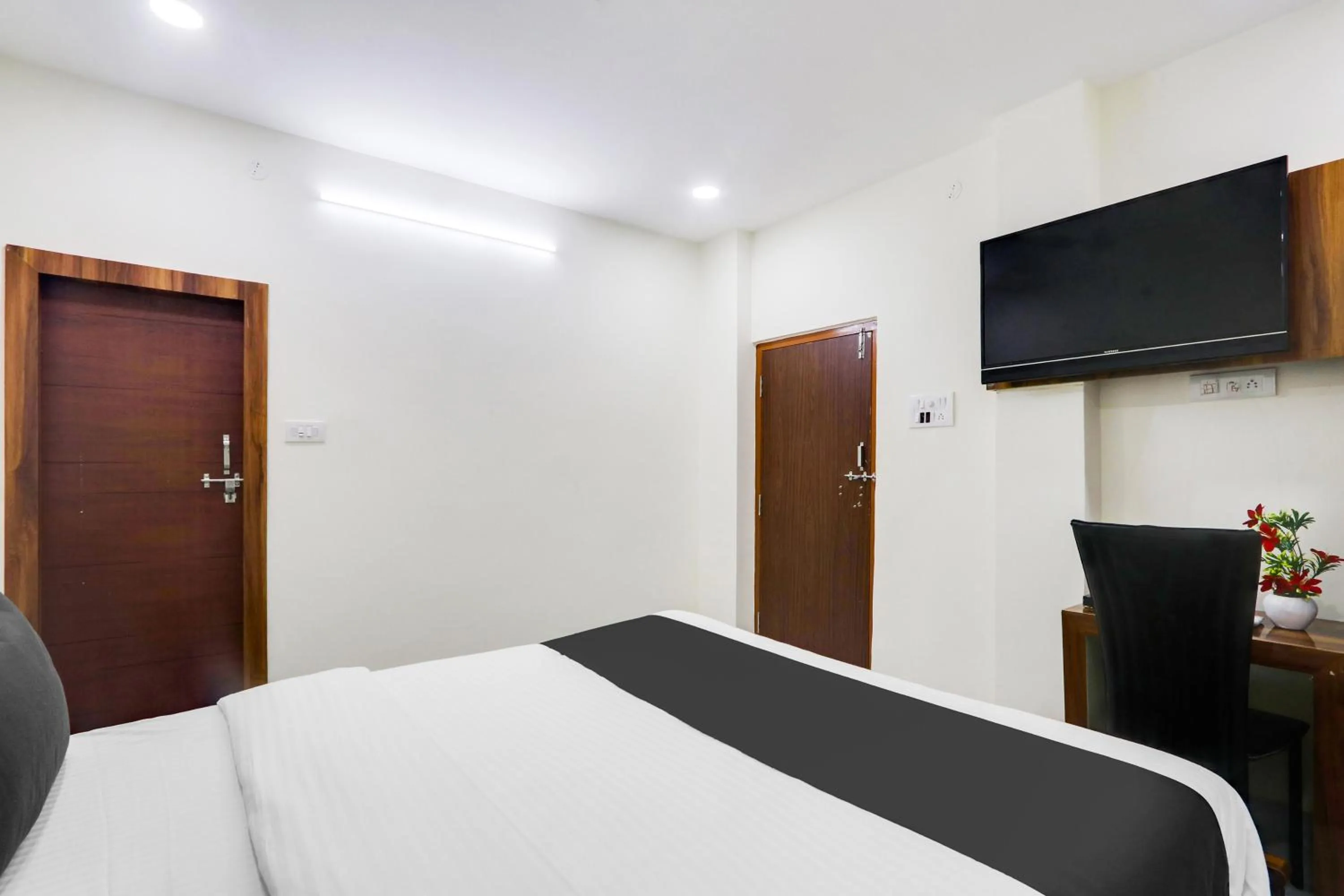 Bedroom, Bed in Hotel O Honey Rooms