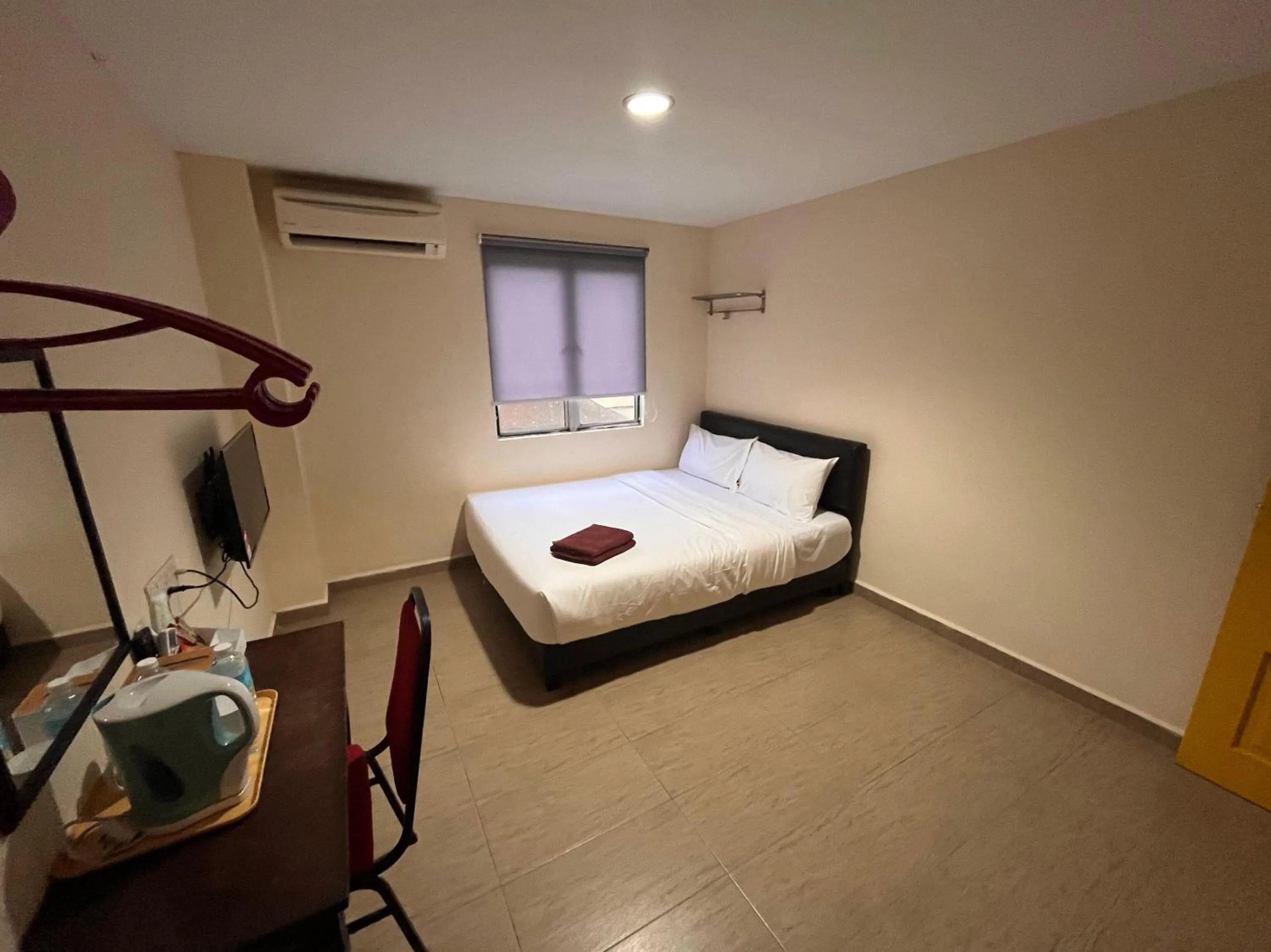 Bedroom in Hotel O Tampoi Sojourn