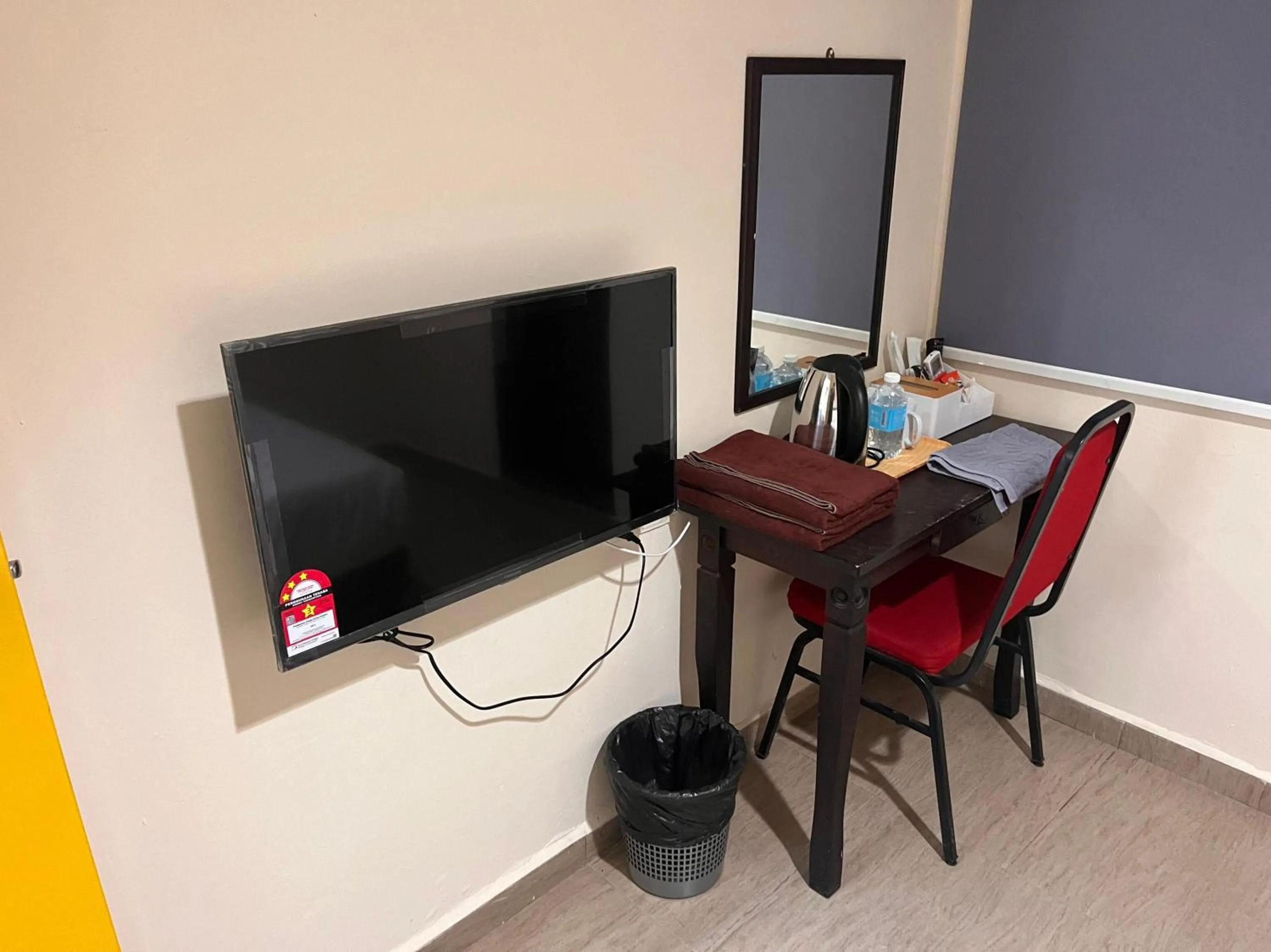 Bedroom in Hotel O Tampoi Sojourn