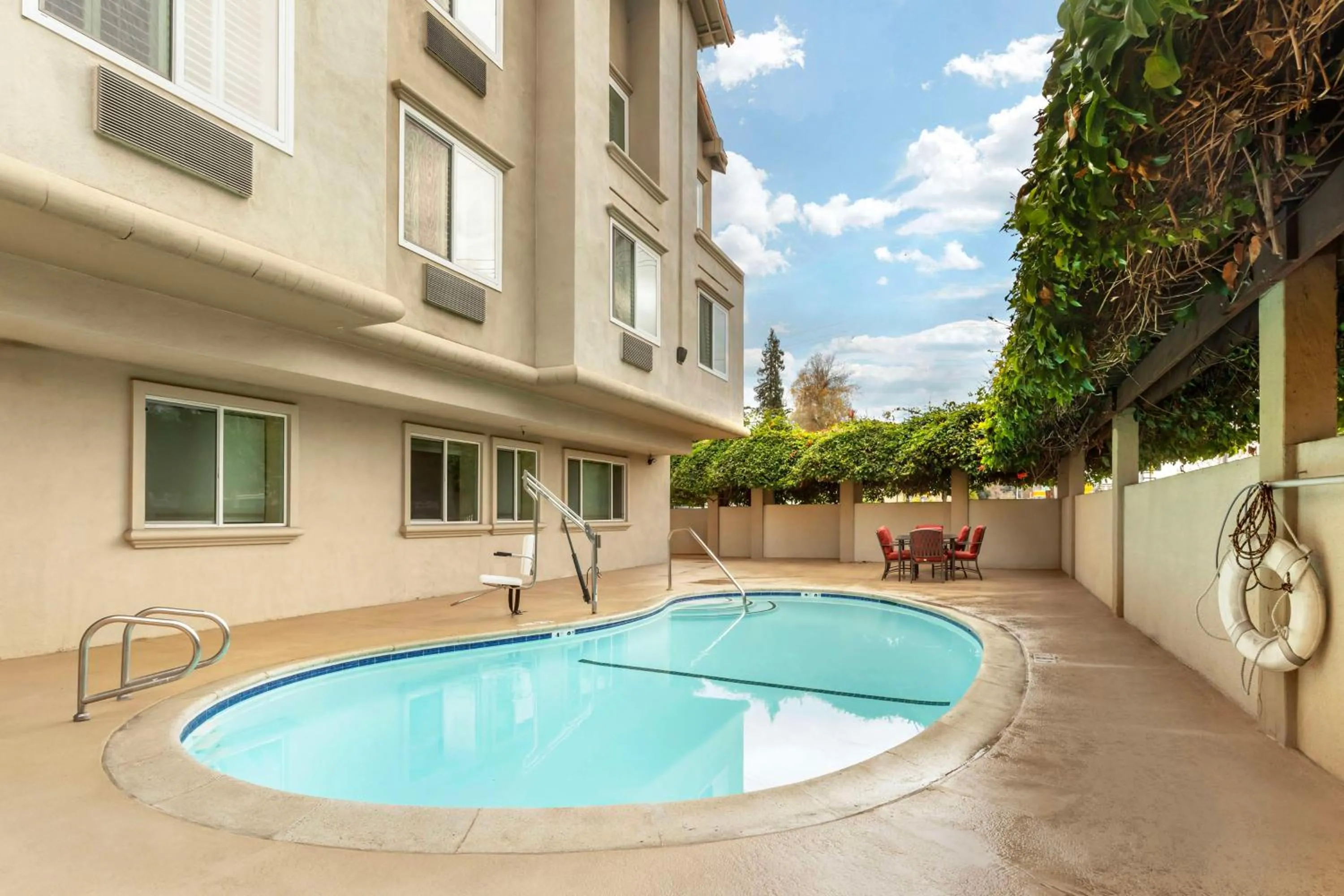 Pool view in Best Western Plus Airport Plaza