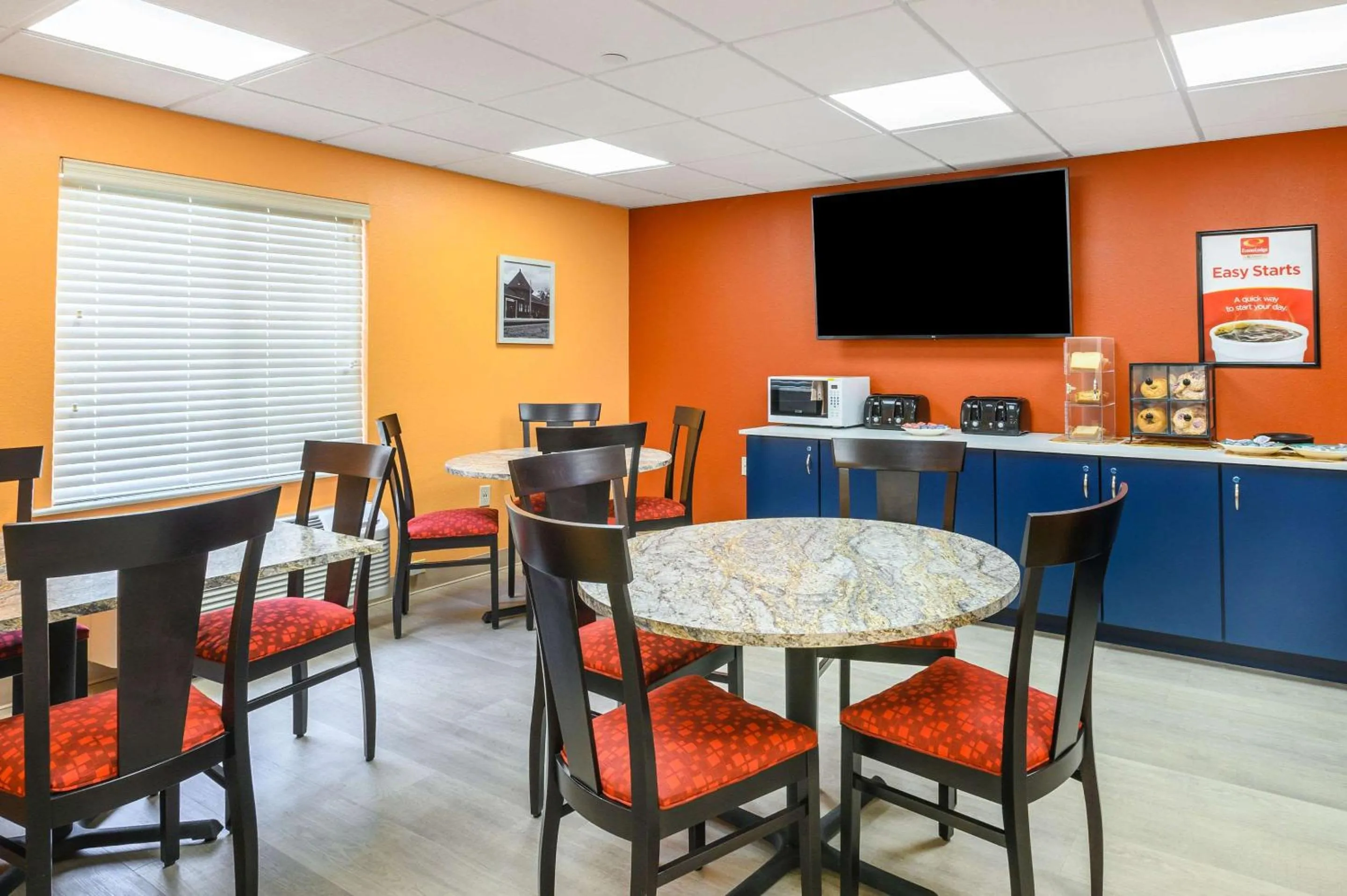 Restaurant/places to eat in Suburban Studios Hammond