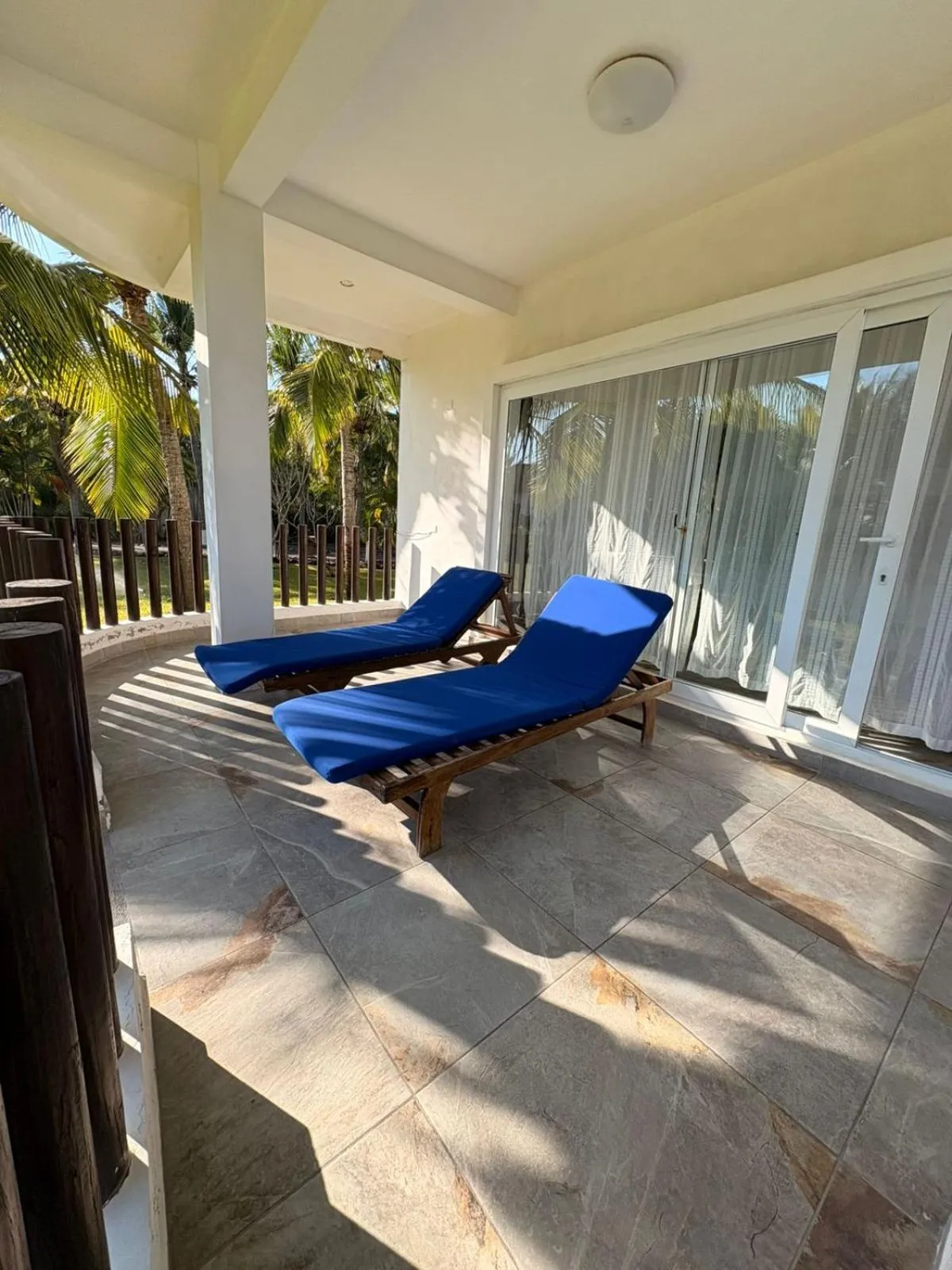 Dos Mundos Pacific Resort