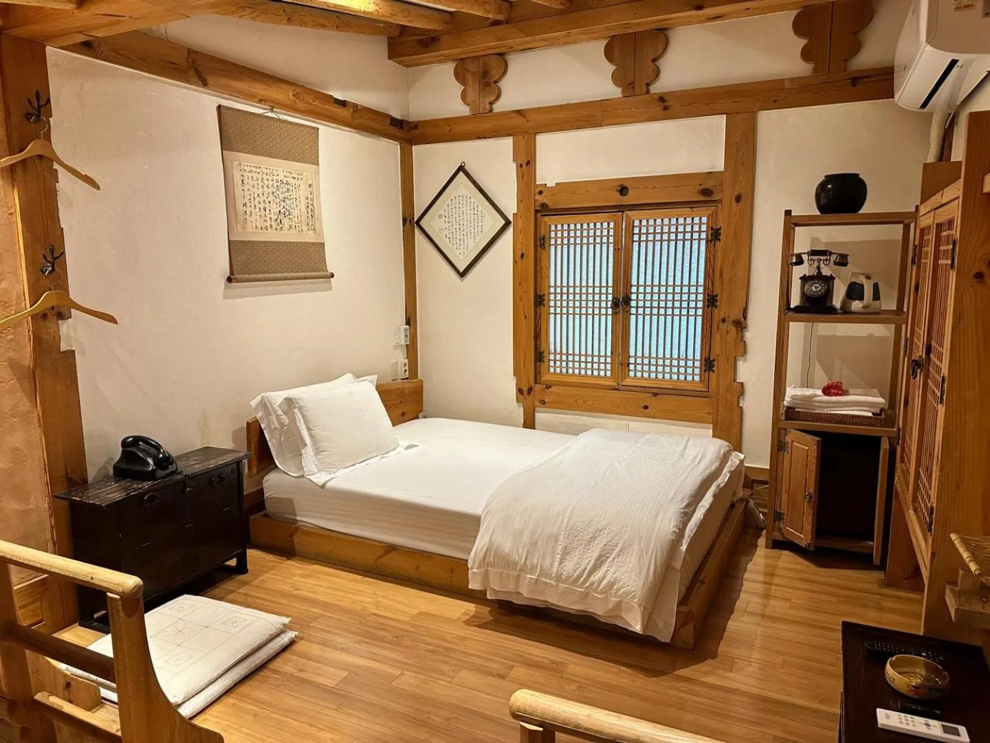 Bed in Arirang Hanok Stay